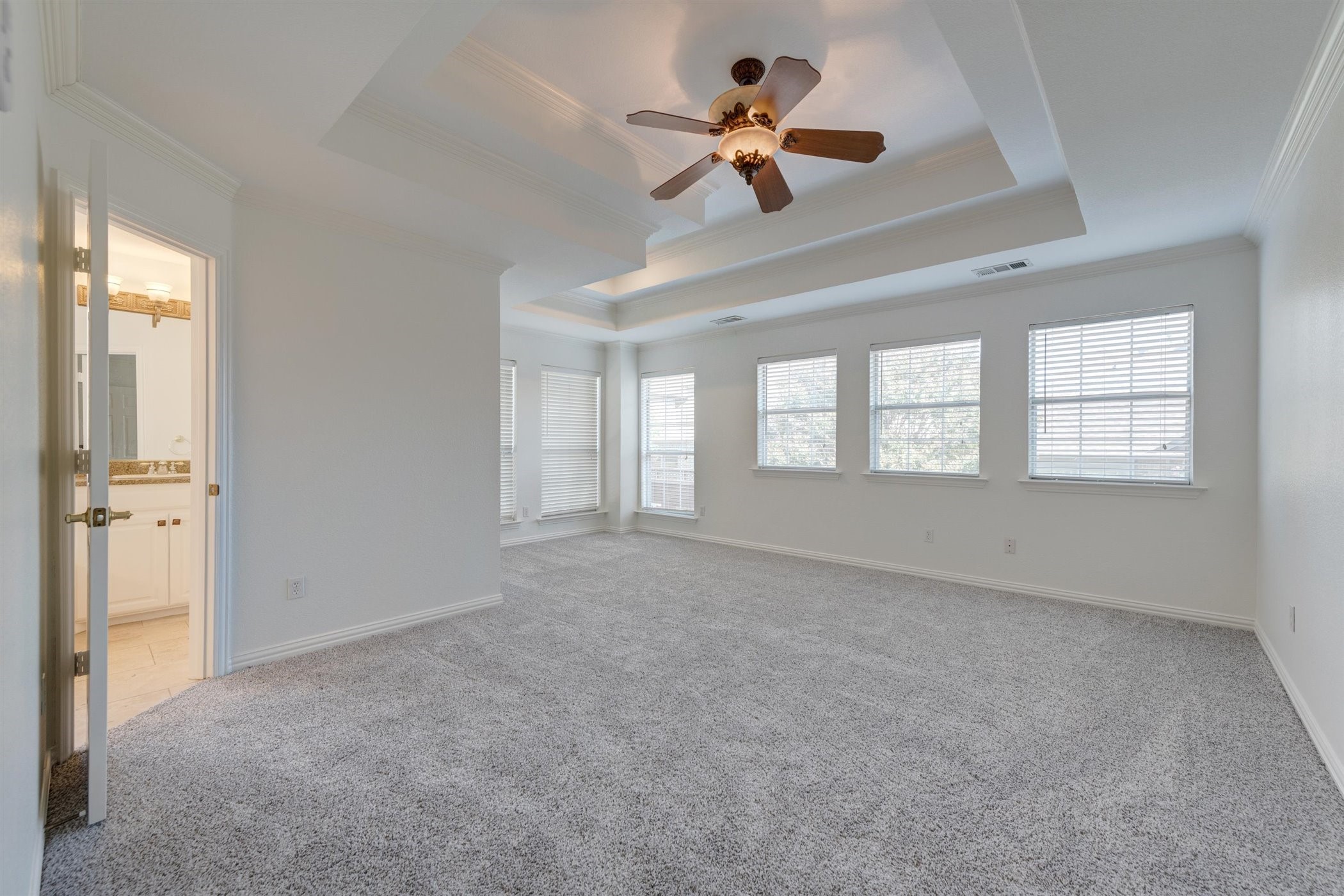 1404 Clearwater Court