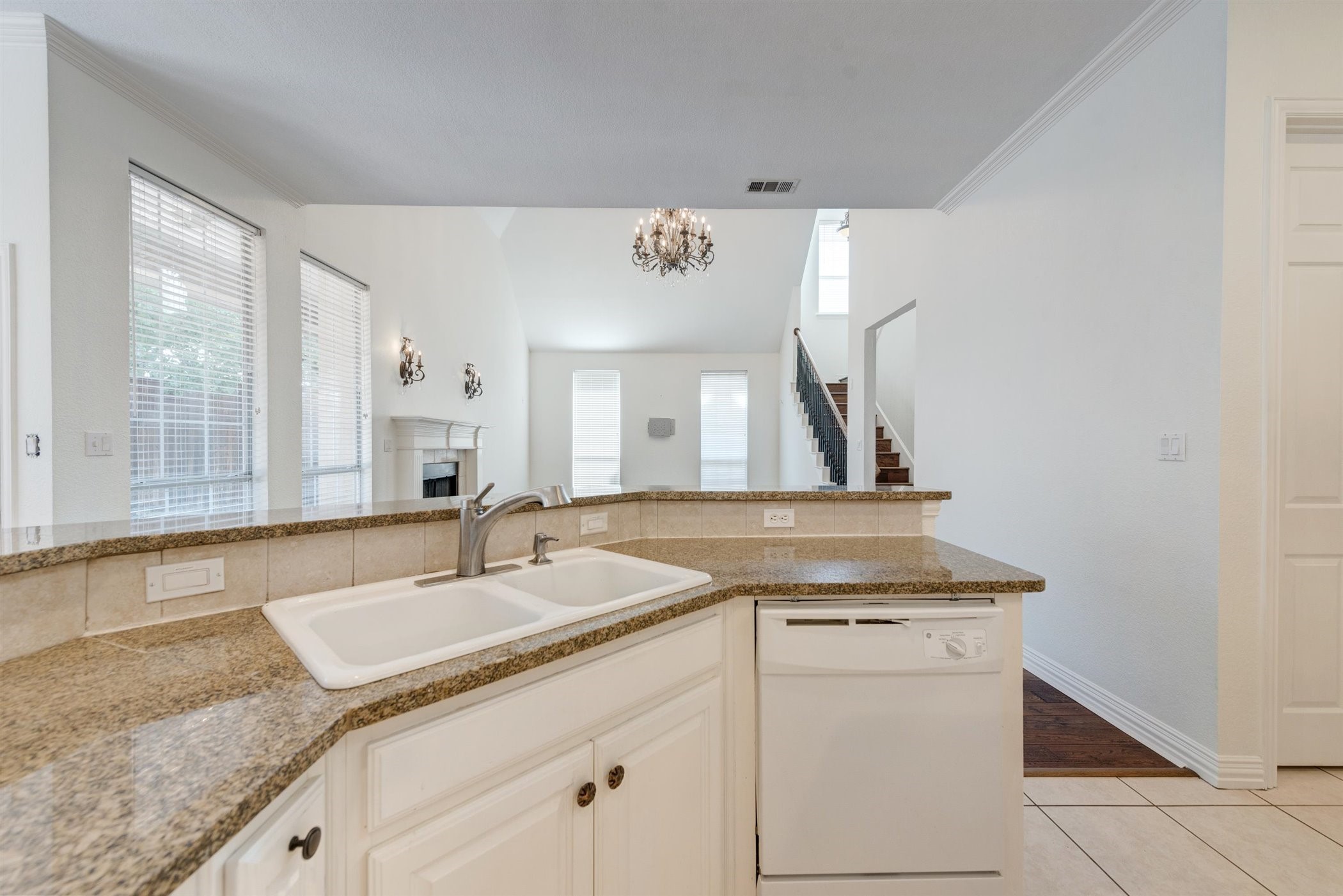 1404 Clearwater Court