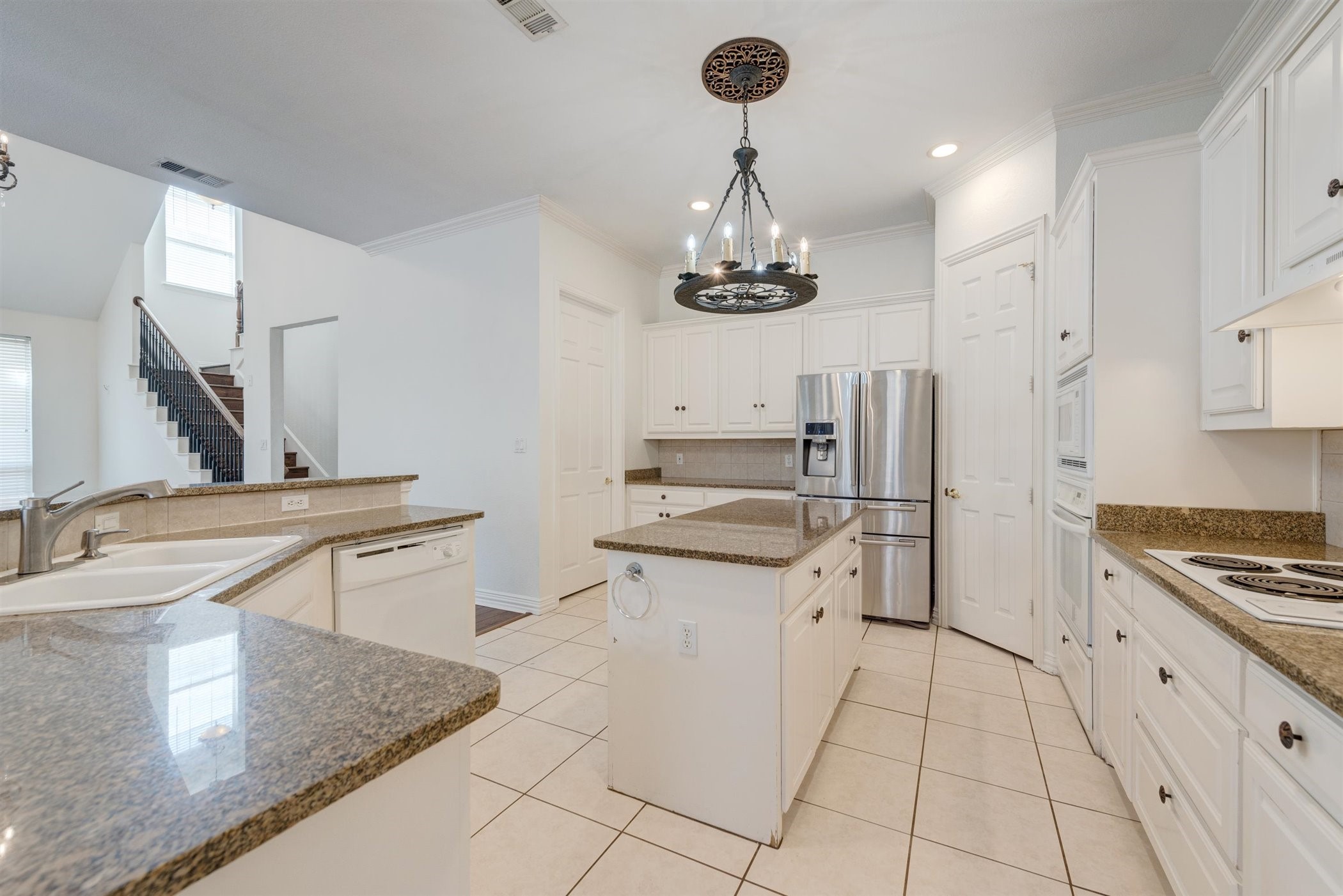 1404 Clearwater Court