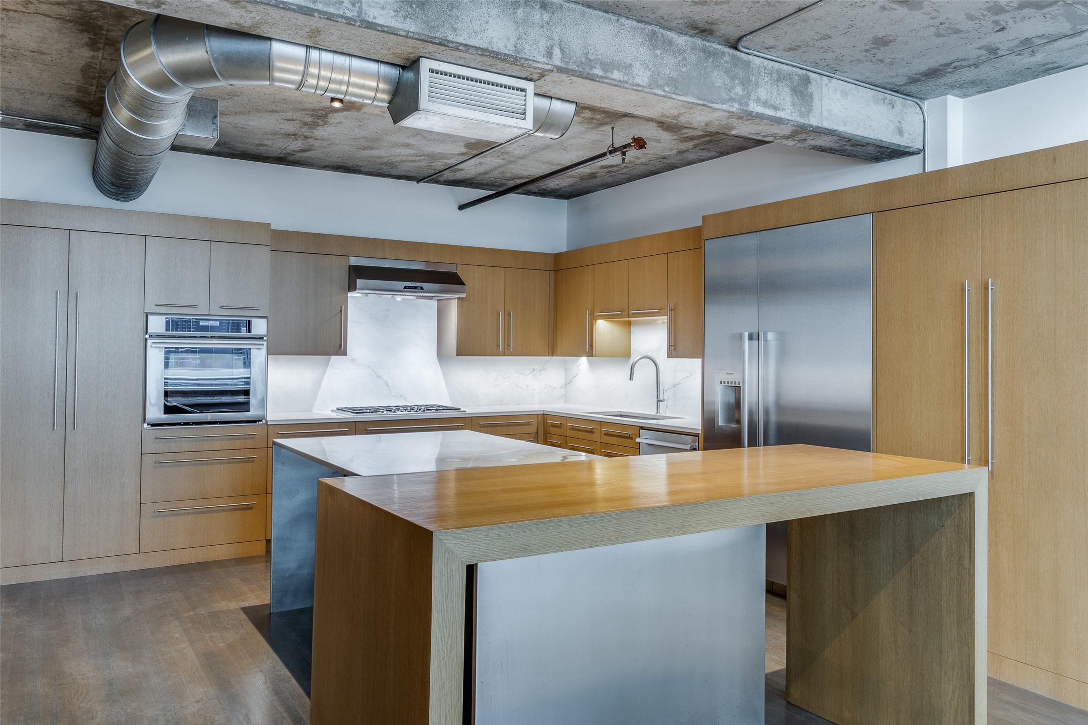 1999 Mckinney Avenue 803
