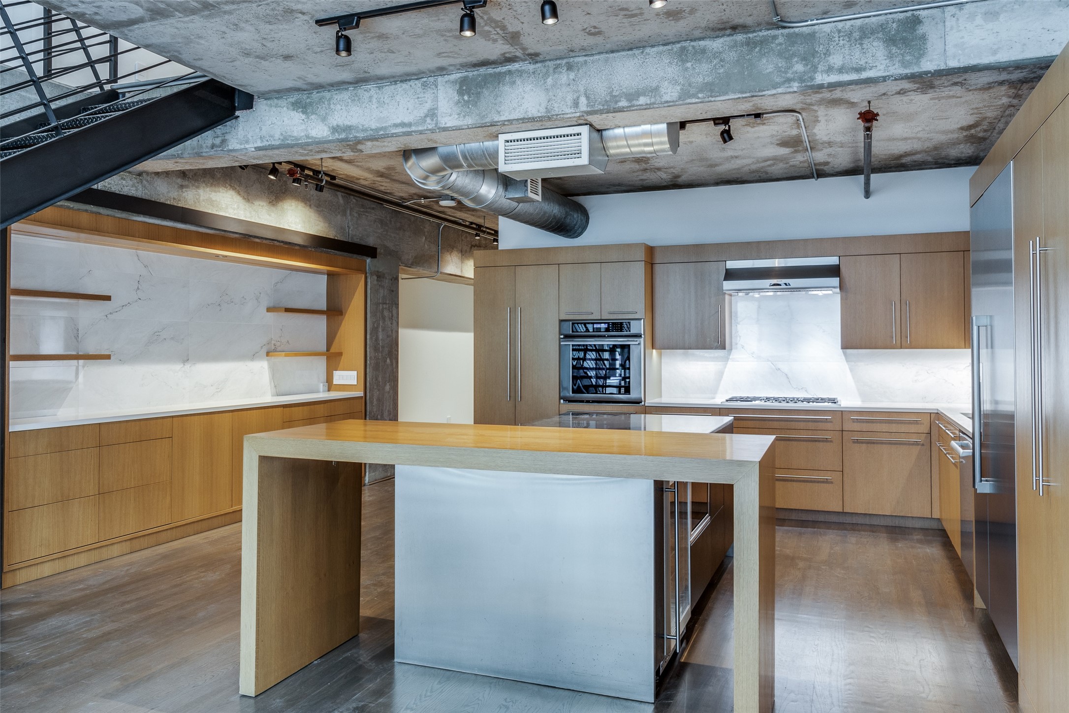 1999 Mckinney Avenue 803