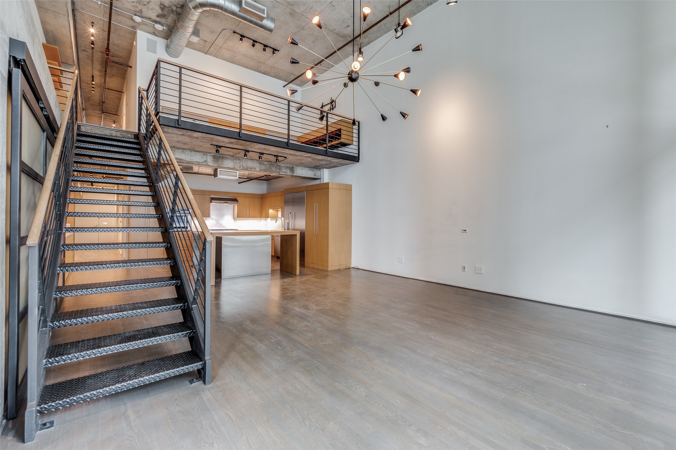 1999 Mckinney Avenue 803