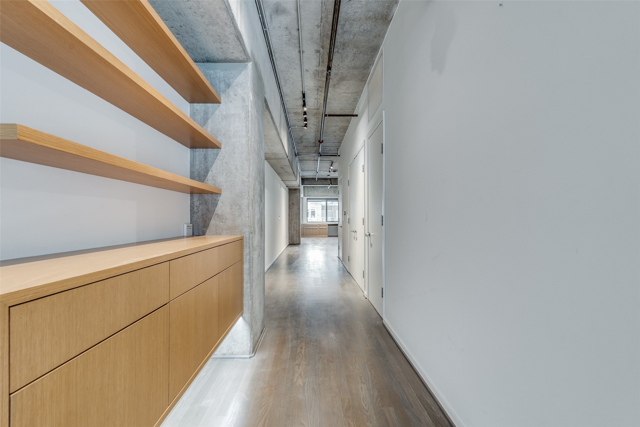 1999 Mckinney Avenue 803