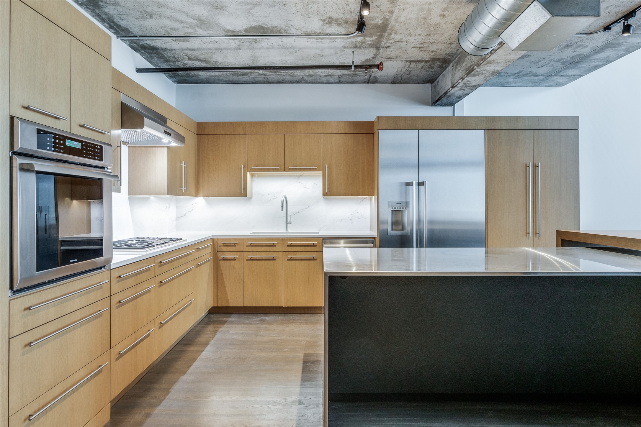 1999 Mckinney Avenue 803