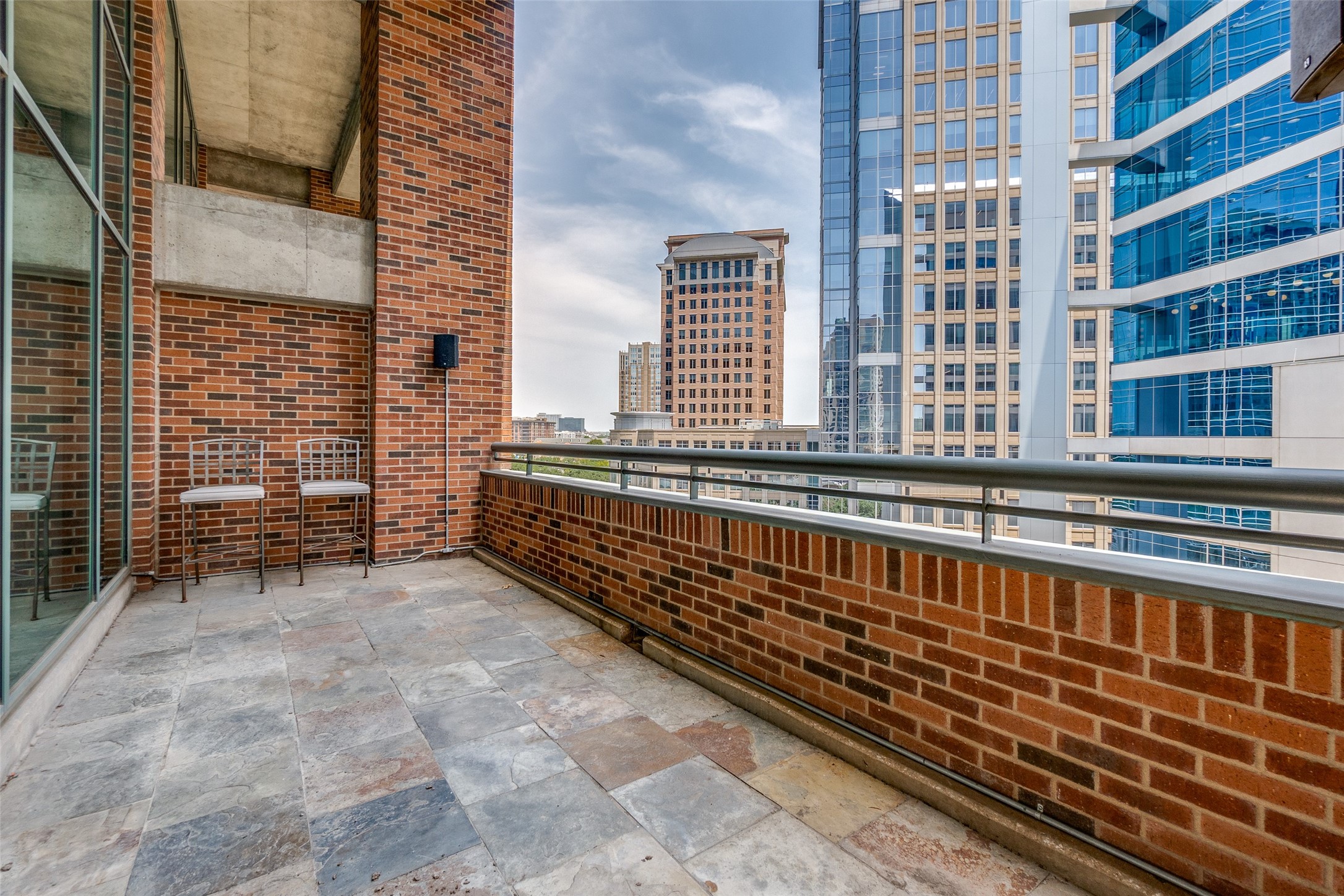 1999 Mckinney Avenue 803