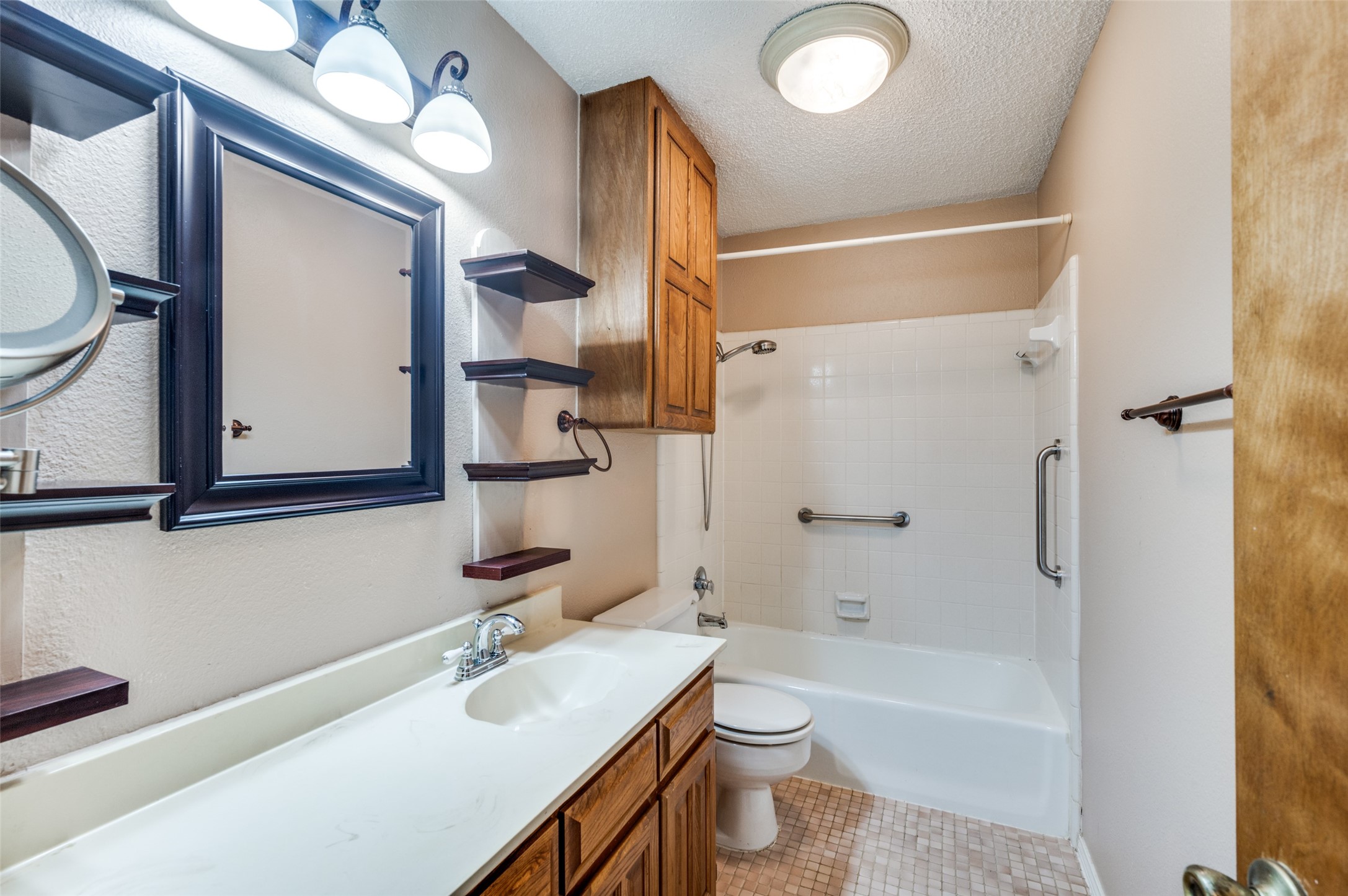 3700 Boxwood Court