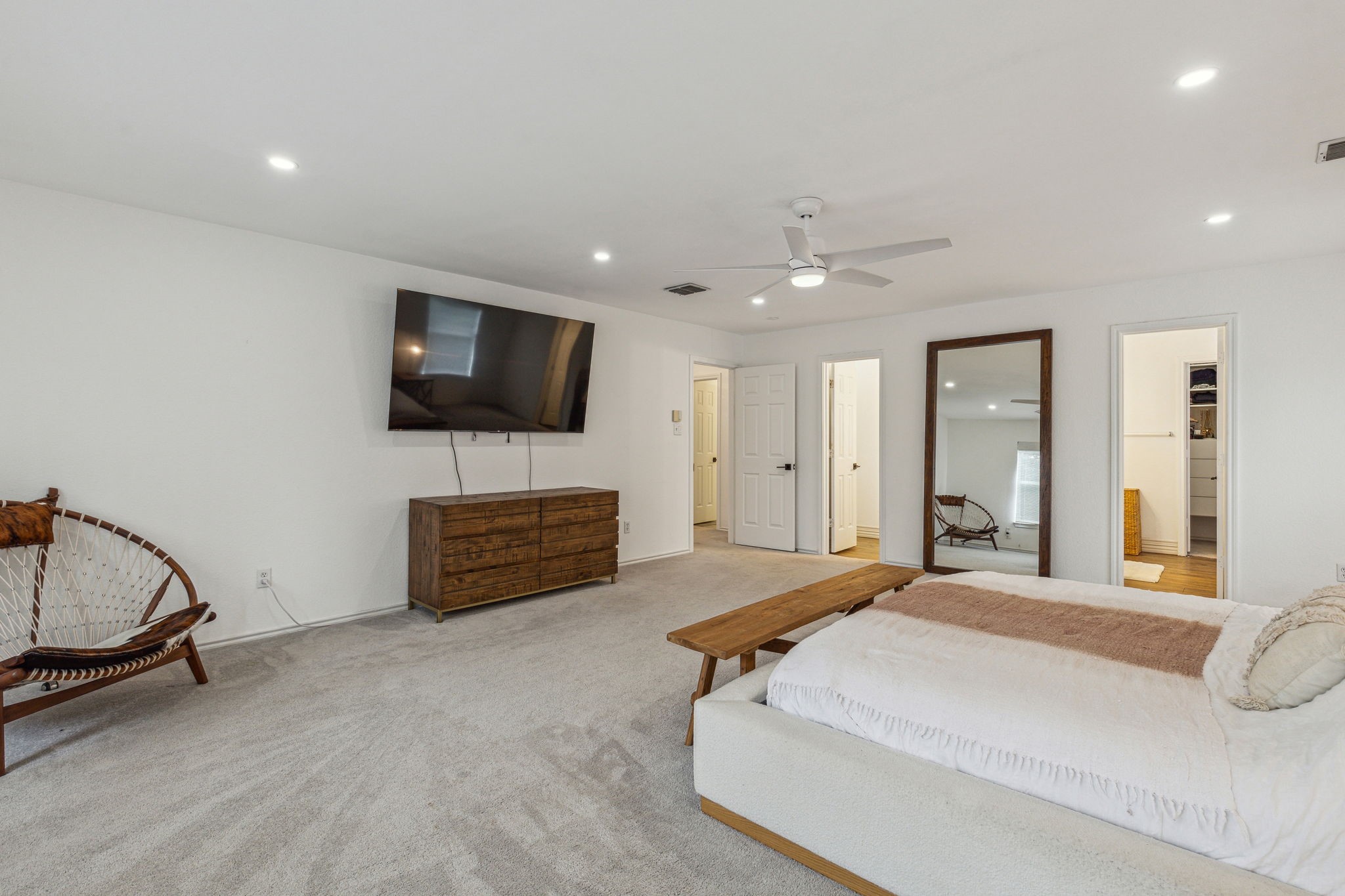 6608 Canyon Oak Drive
