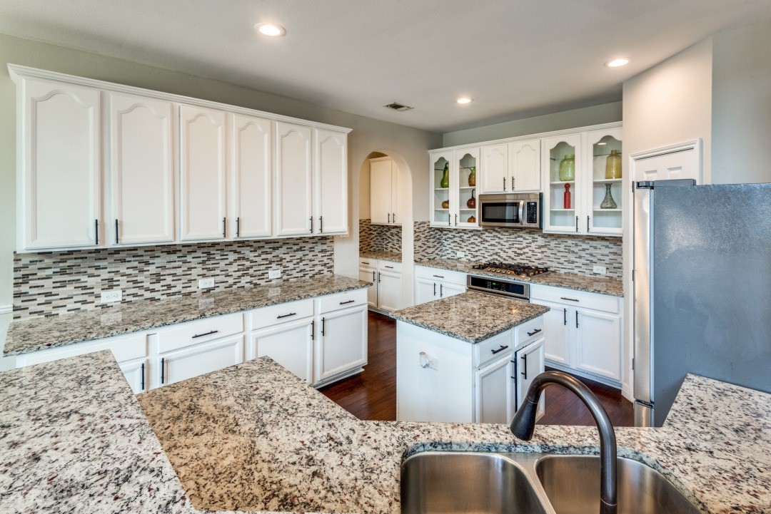 808 Trailwood Drive