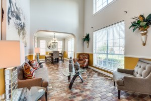 808 Trailwood Drive