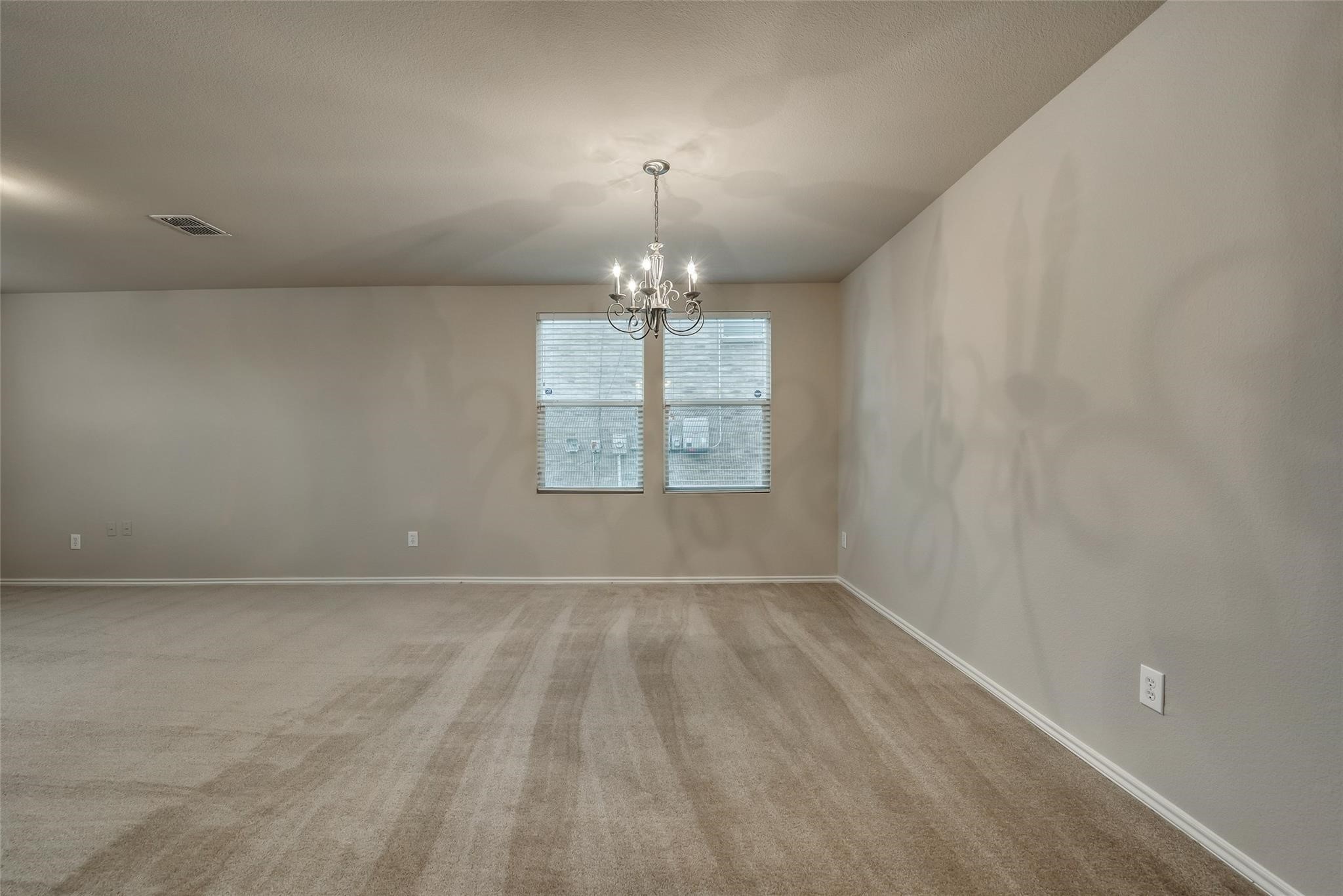 9112 Penny Lane