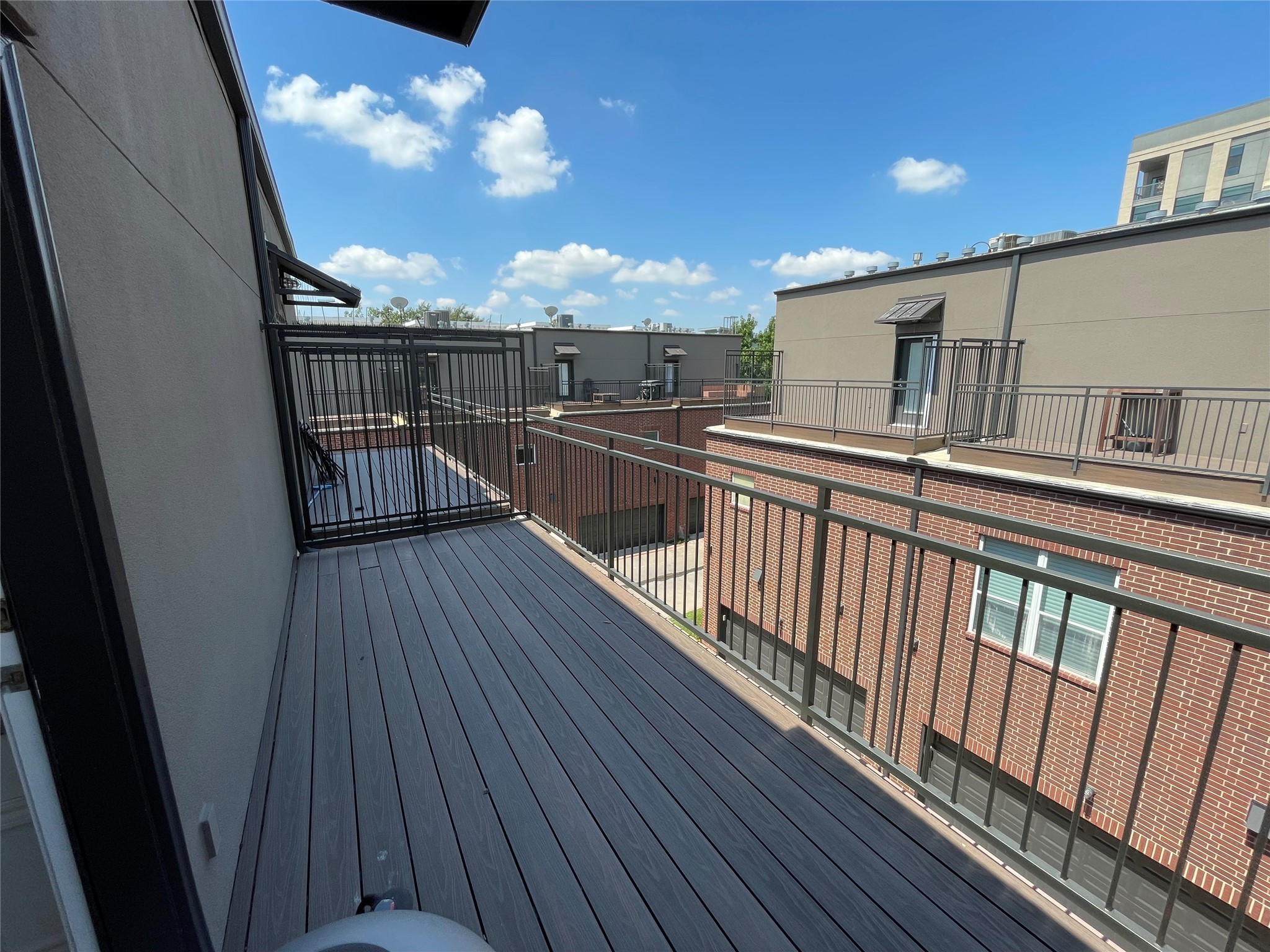 4411 Mckinney Avenue 2