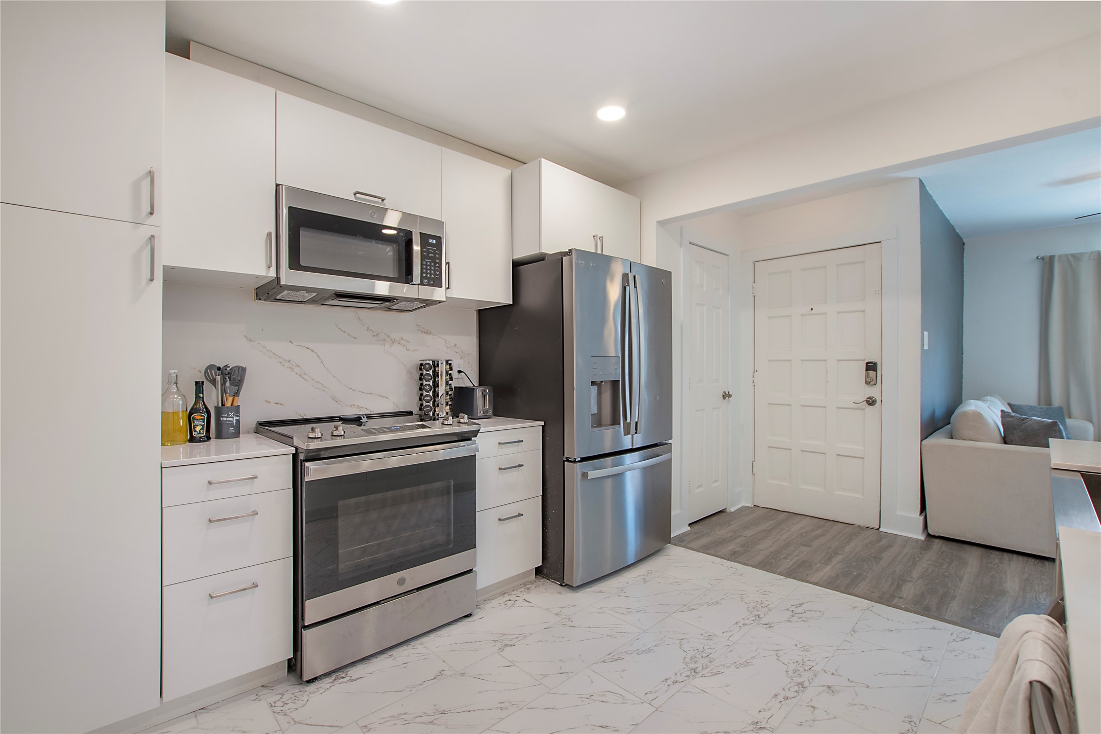 5200 Martel Avenue 3P