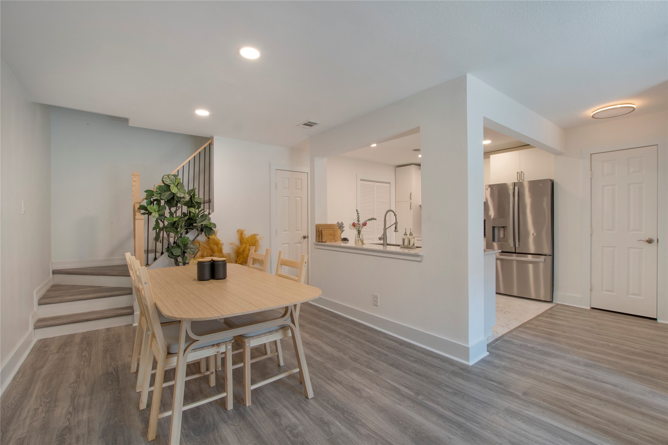 5200 Martel Avenue 3P