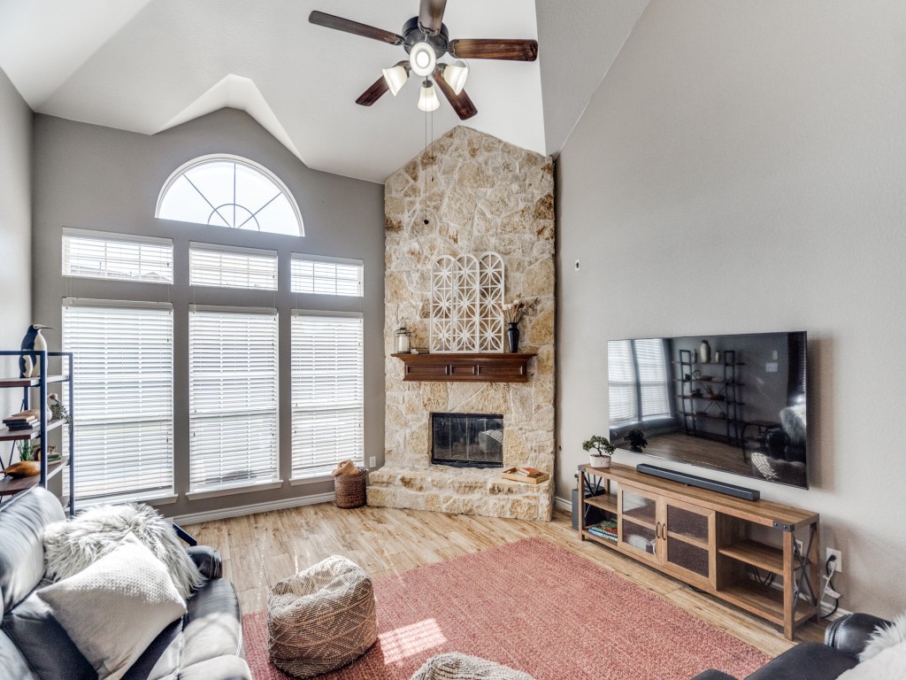 10366 Castello Court