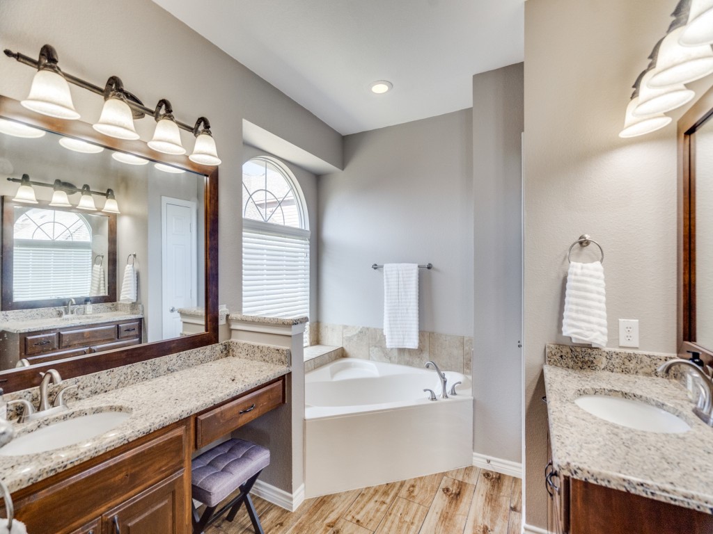 10366 Castello Court