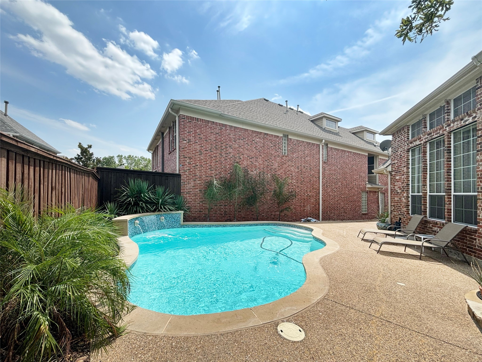 3208 Forestbrook Drive