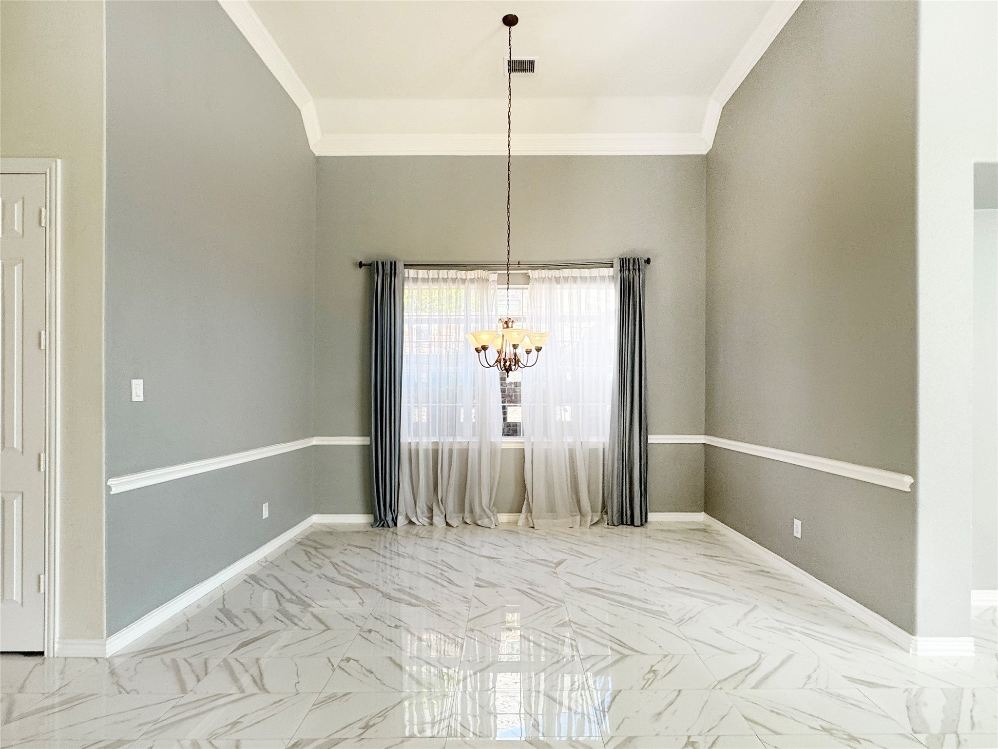 3208 Forestbrook Drive