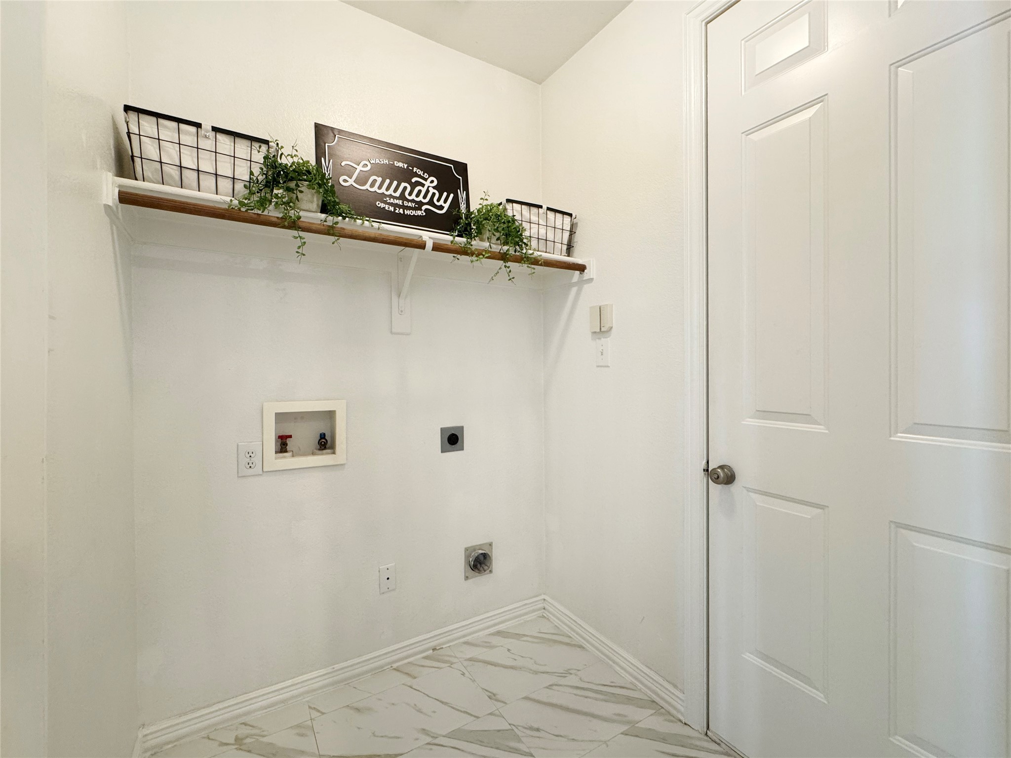 3208 Forestbrook Drive