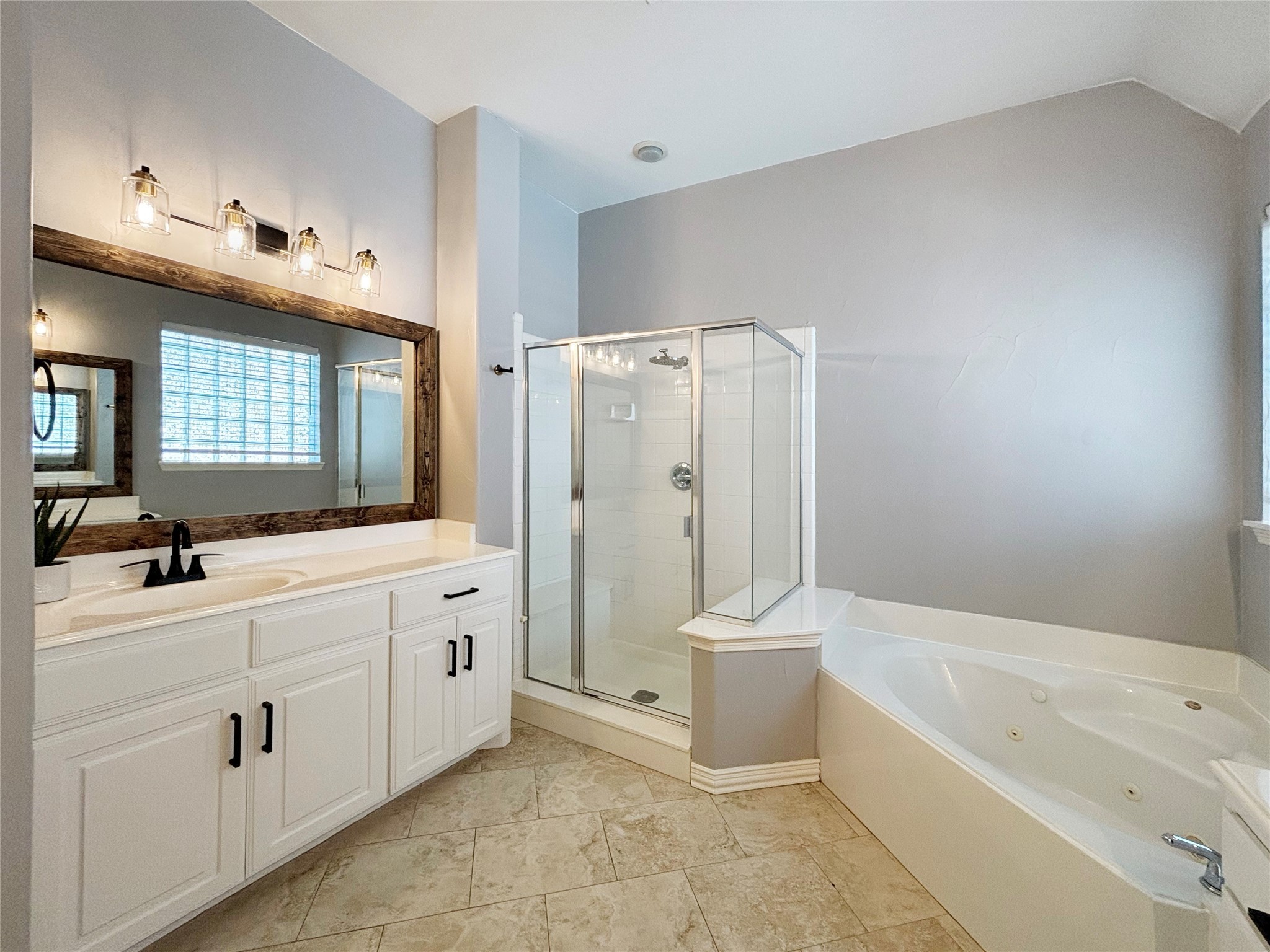 3208 Forestbrook Drive