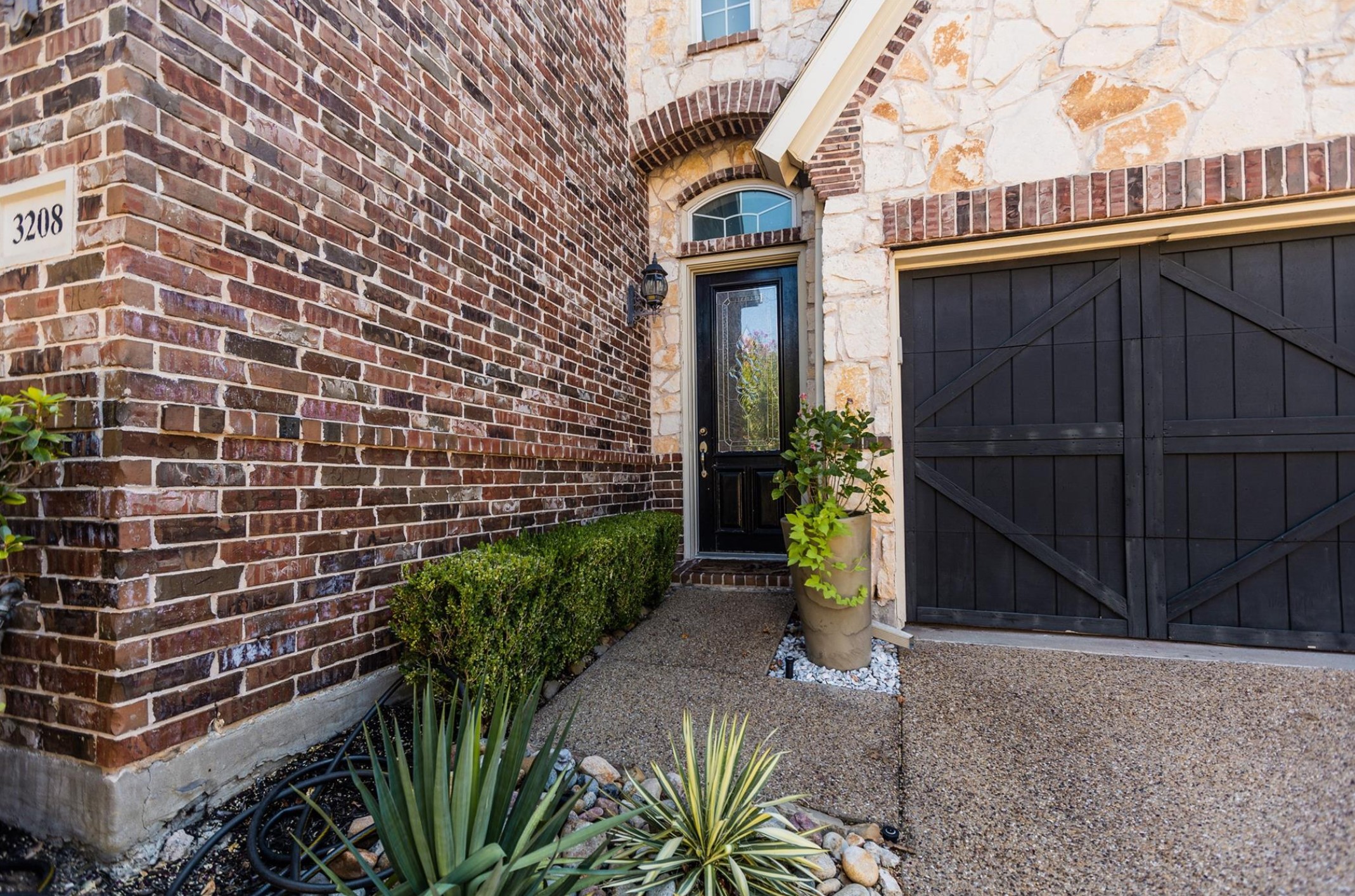 3208 Forestbrook Drive