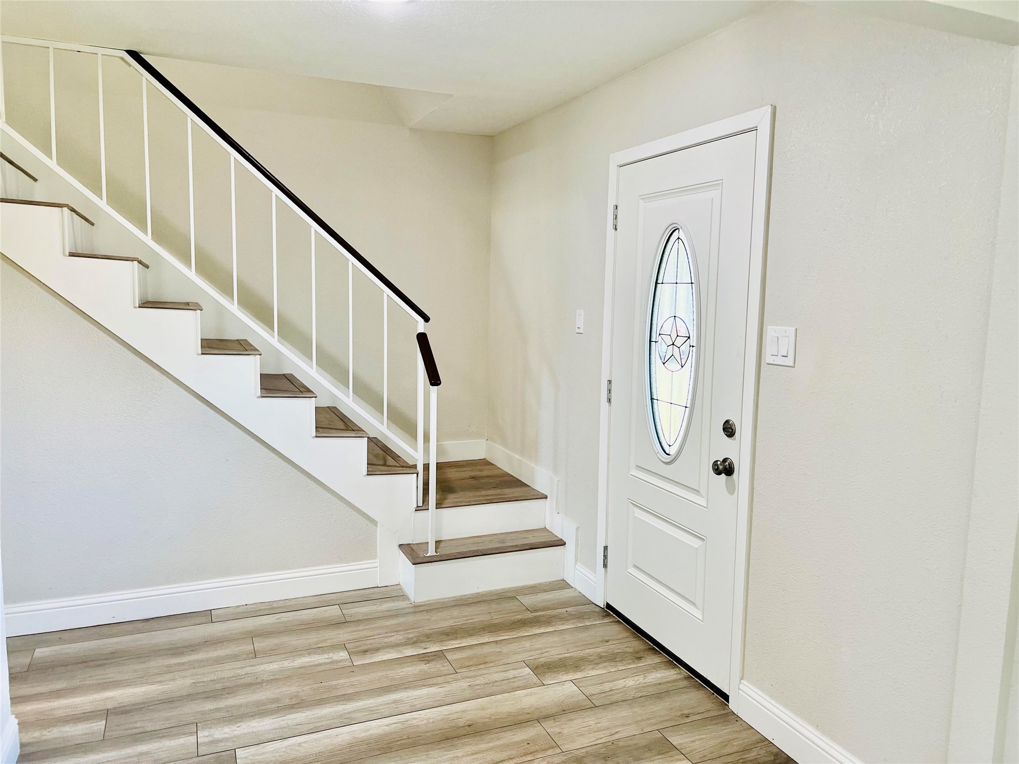 2801 Geneva Drive
