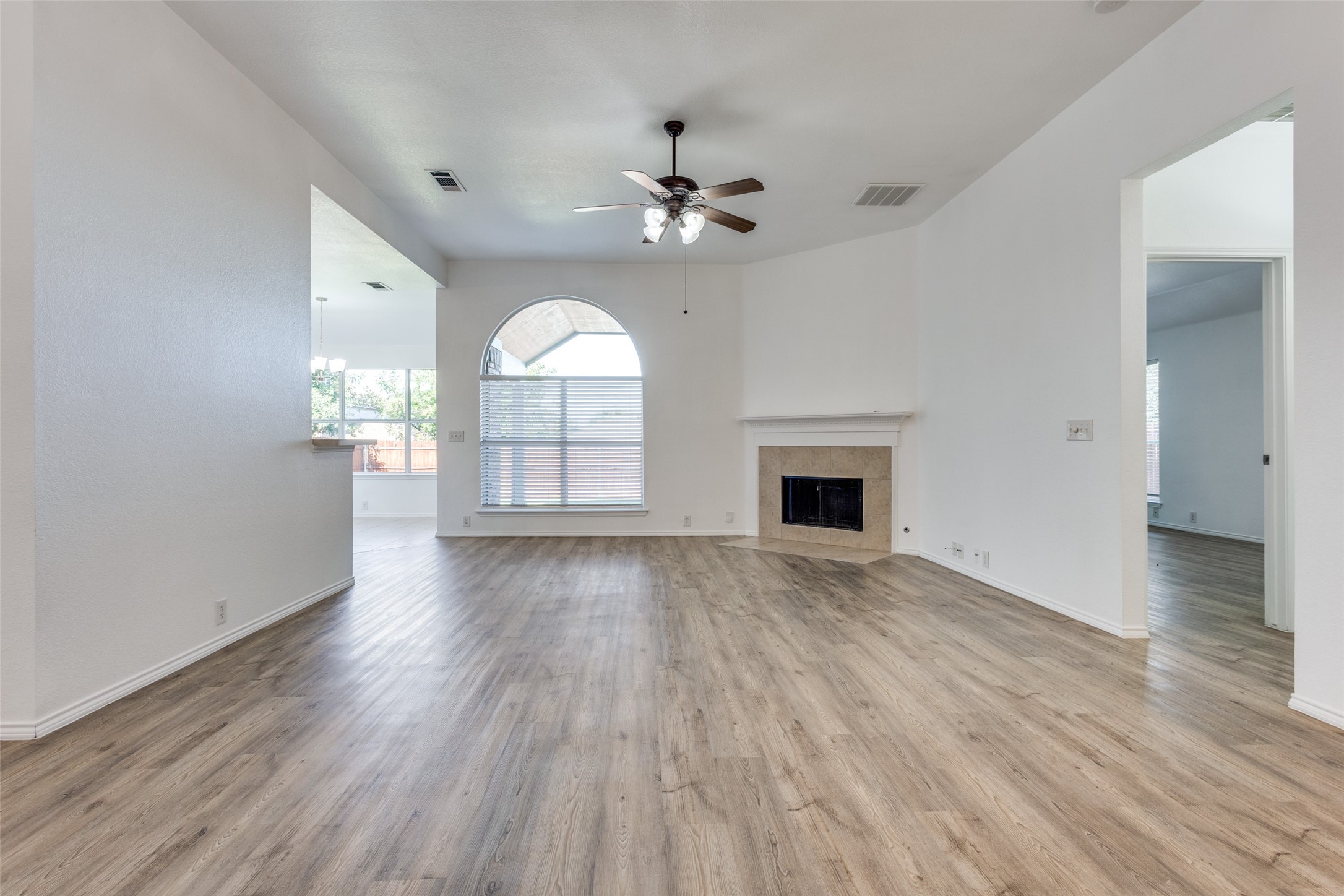 2736 Stallion Drive