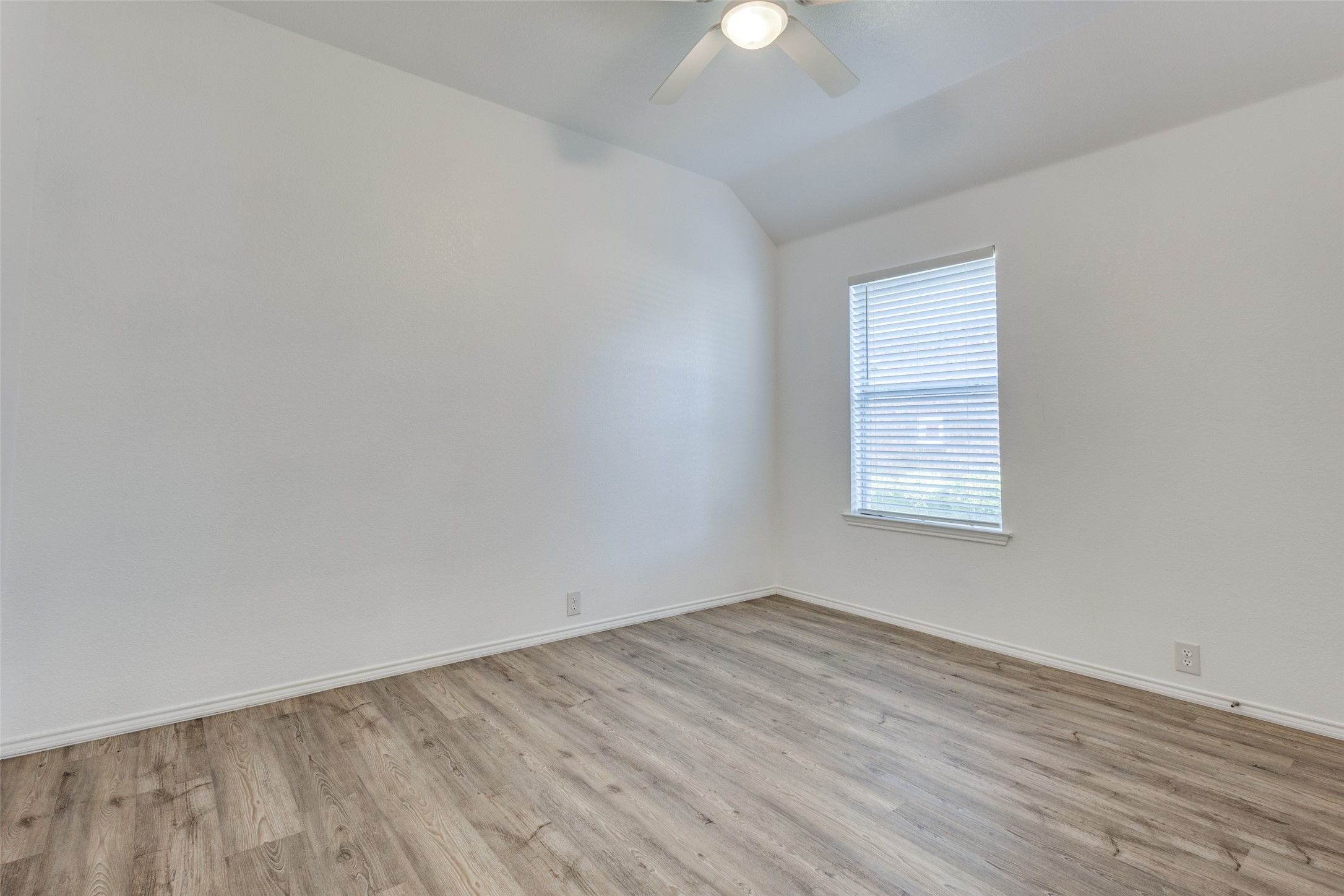 2736 Stallion Drive