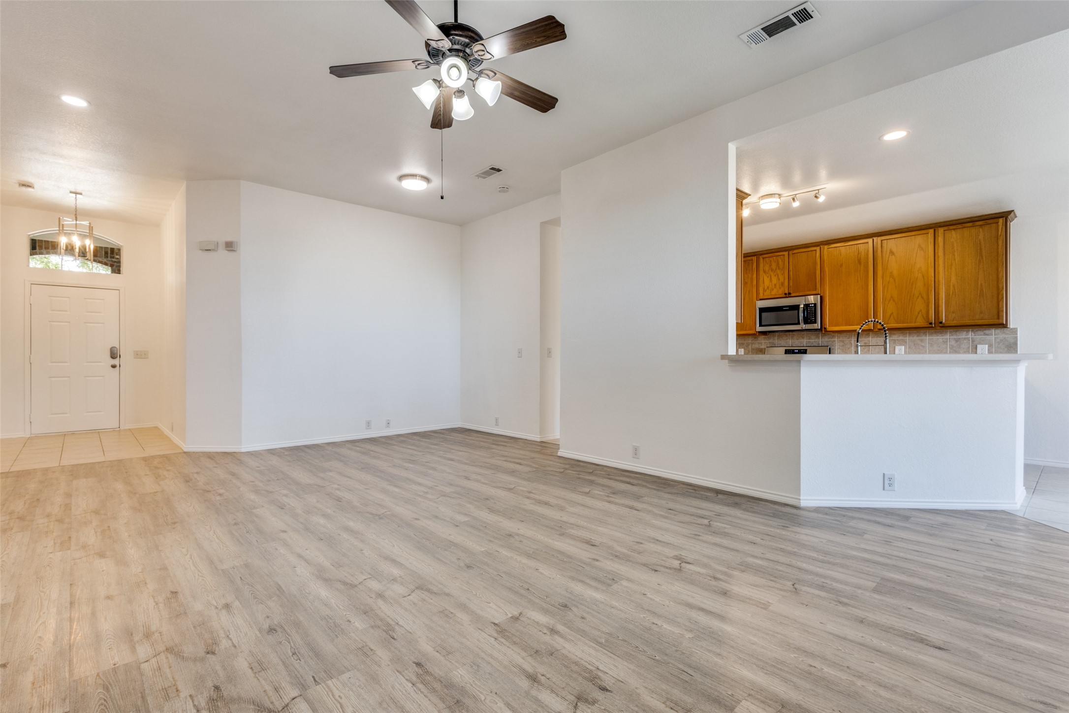2736 Stallion Drive