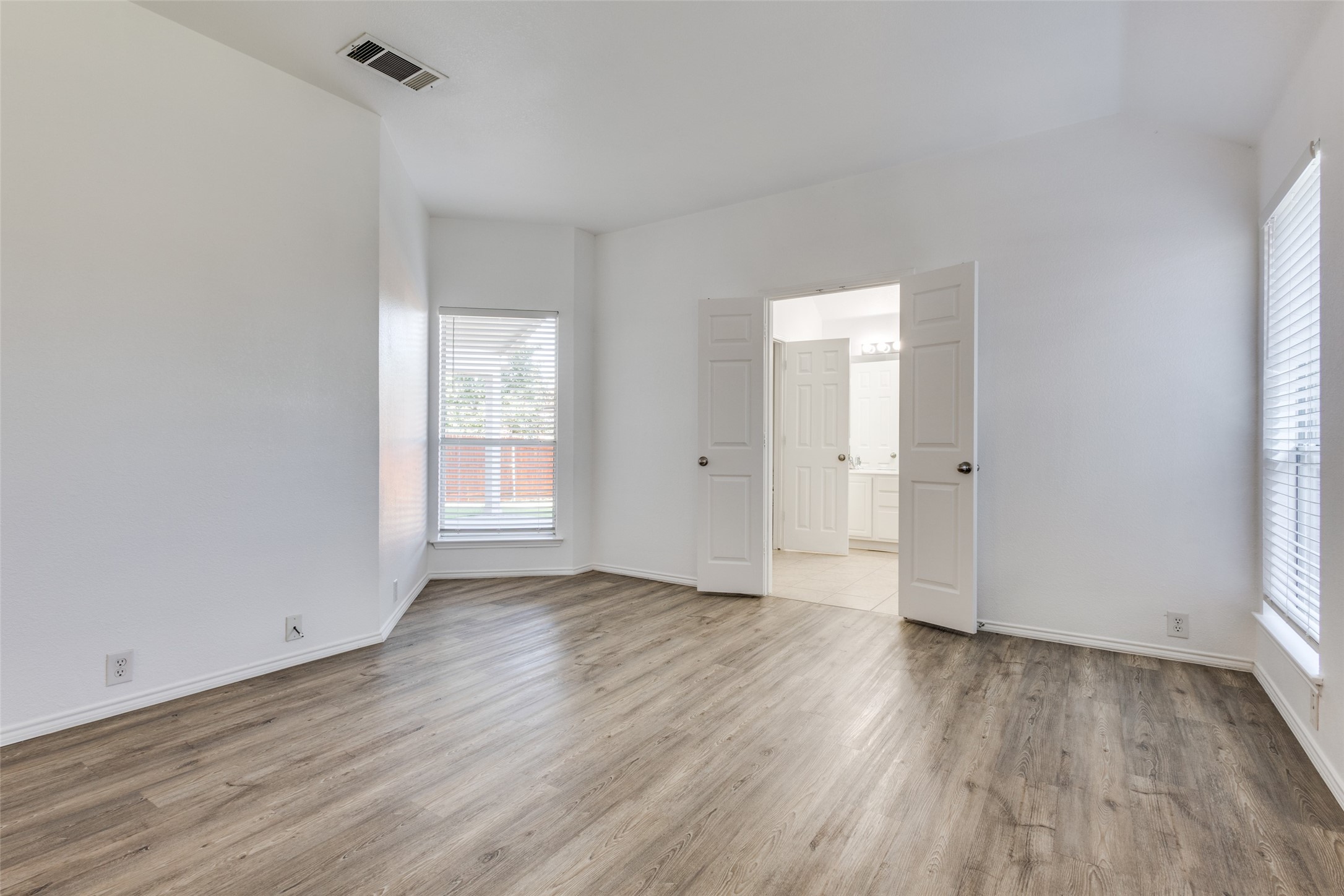 2736 Stallion Drive