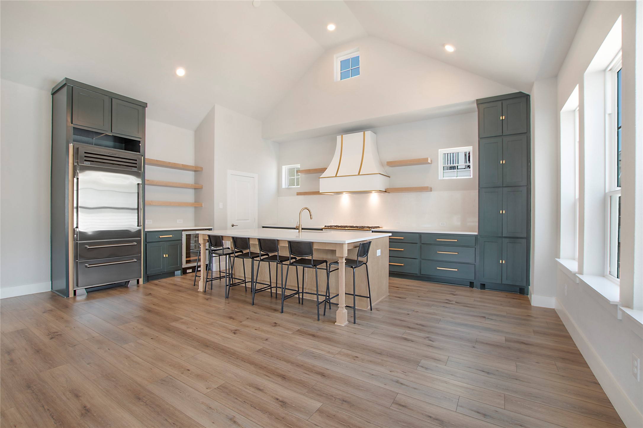 1005 Cavour Place