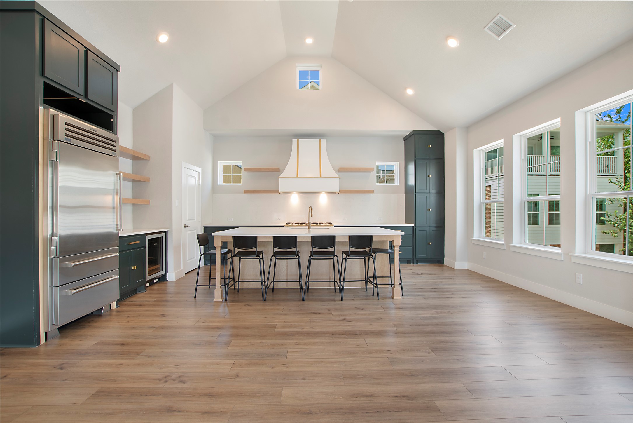 1005 Cavour Place