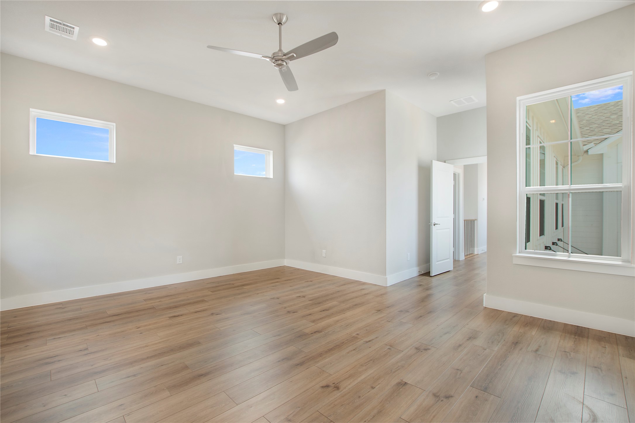 1005 Cavour Place