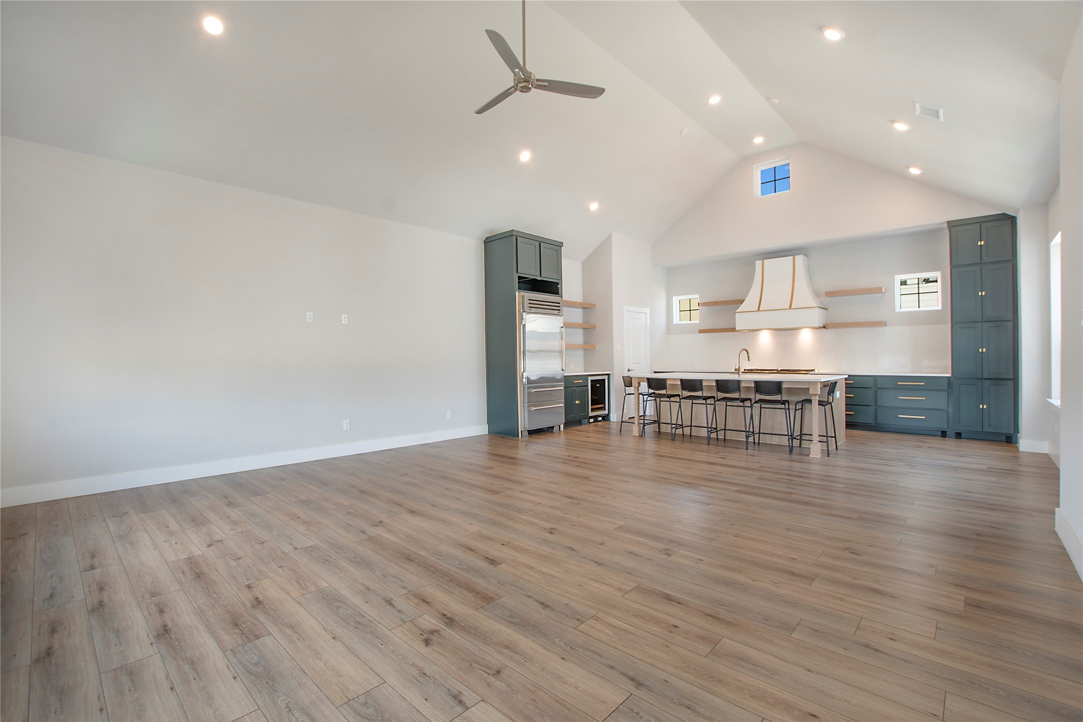 1005 Cavour Place