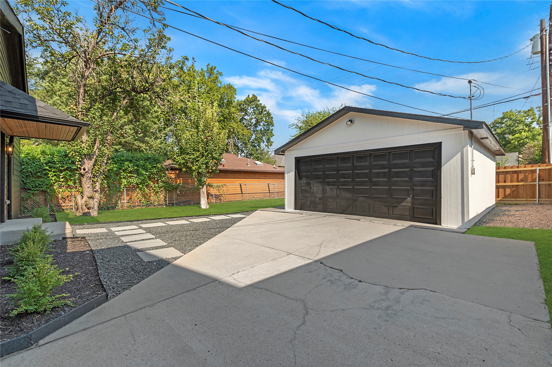 5243 Miller Avenue