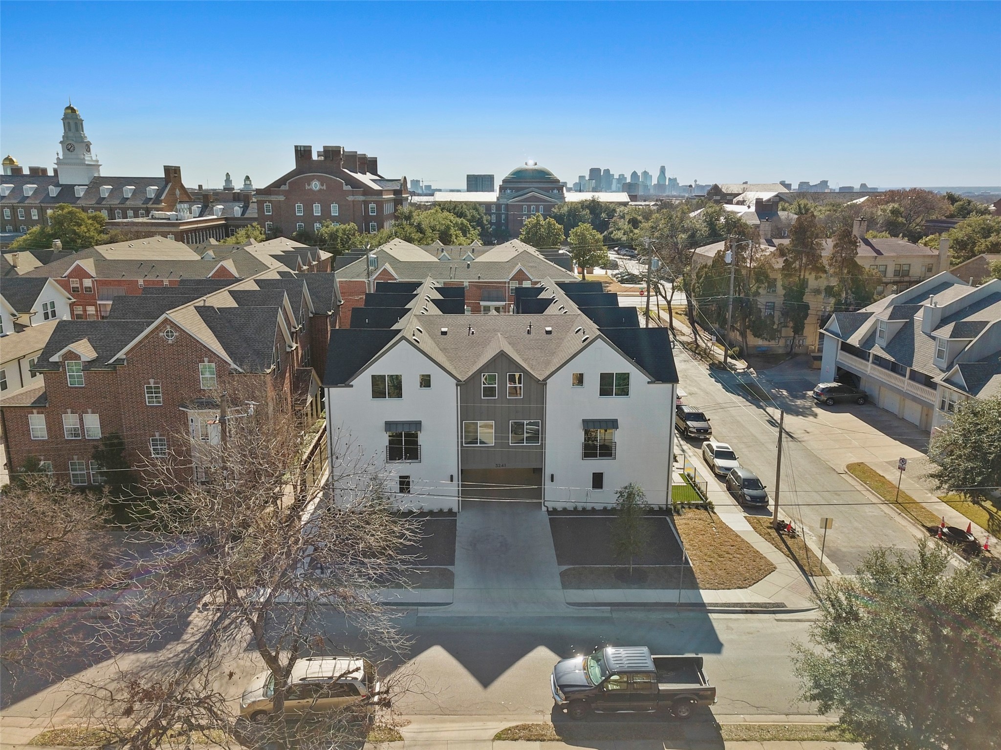 3241 Rosedale Avenue