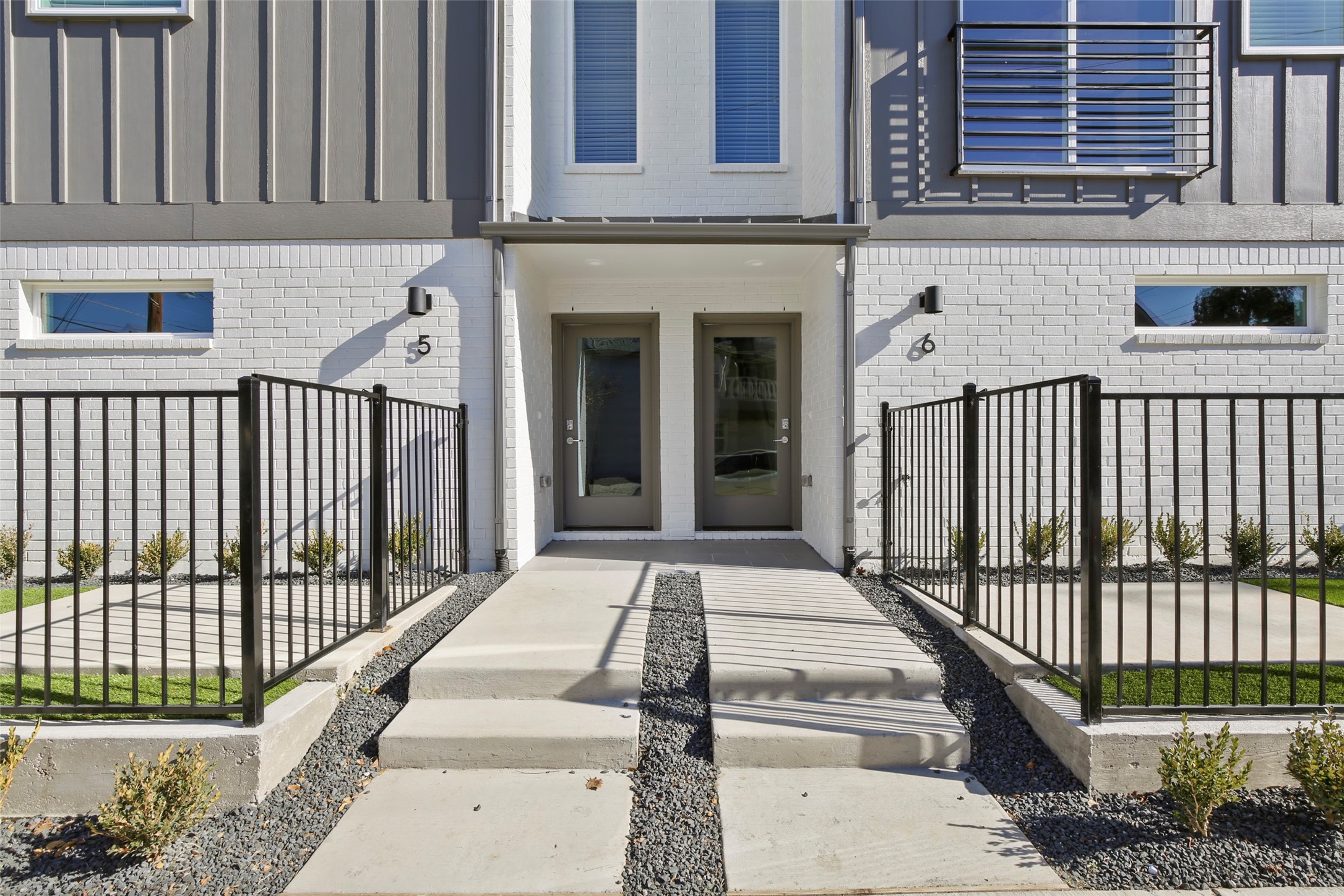 3241 Rosedale Avenue
