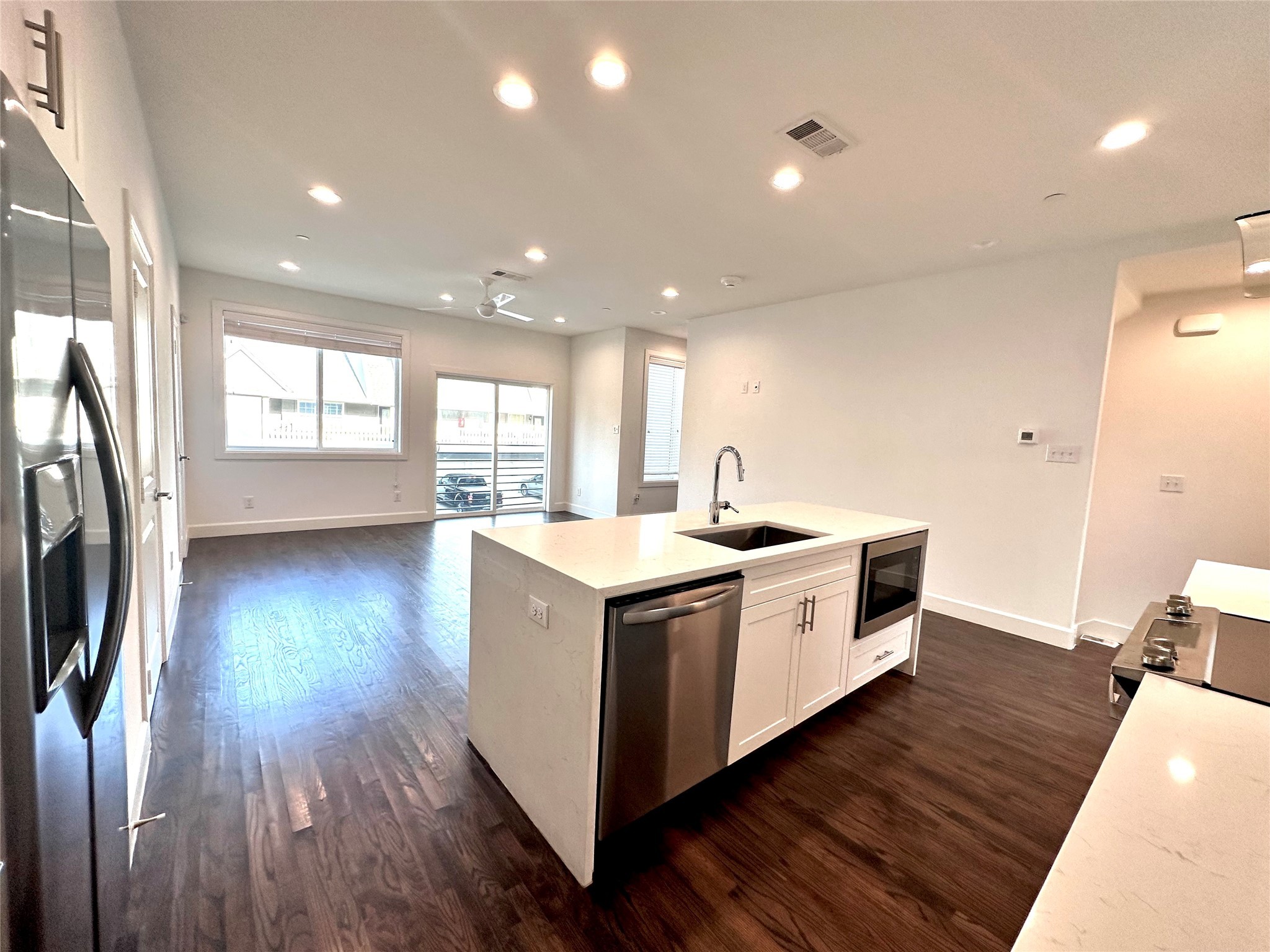 3241 Rosedale Avenue 8