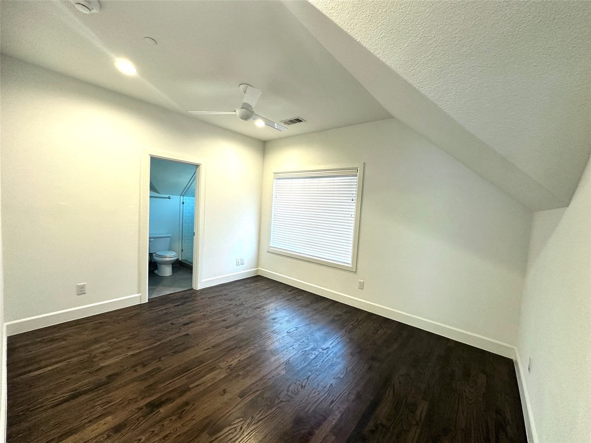 3241 Rosedale Avenue 8