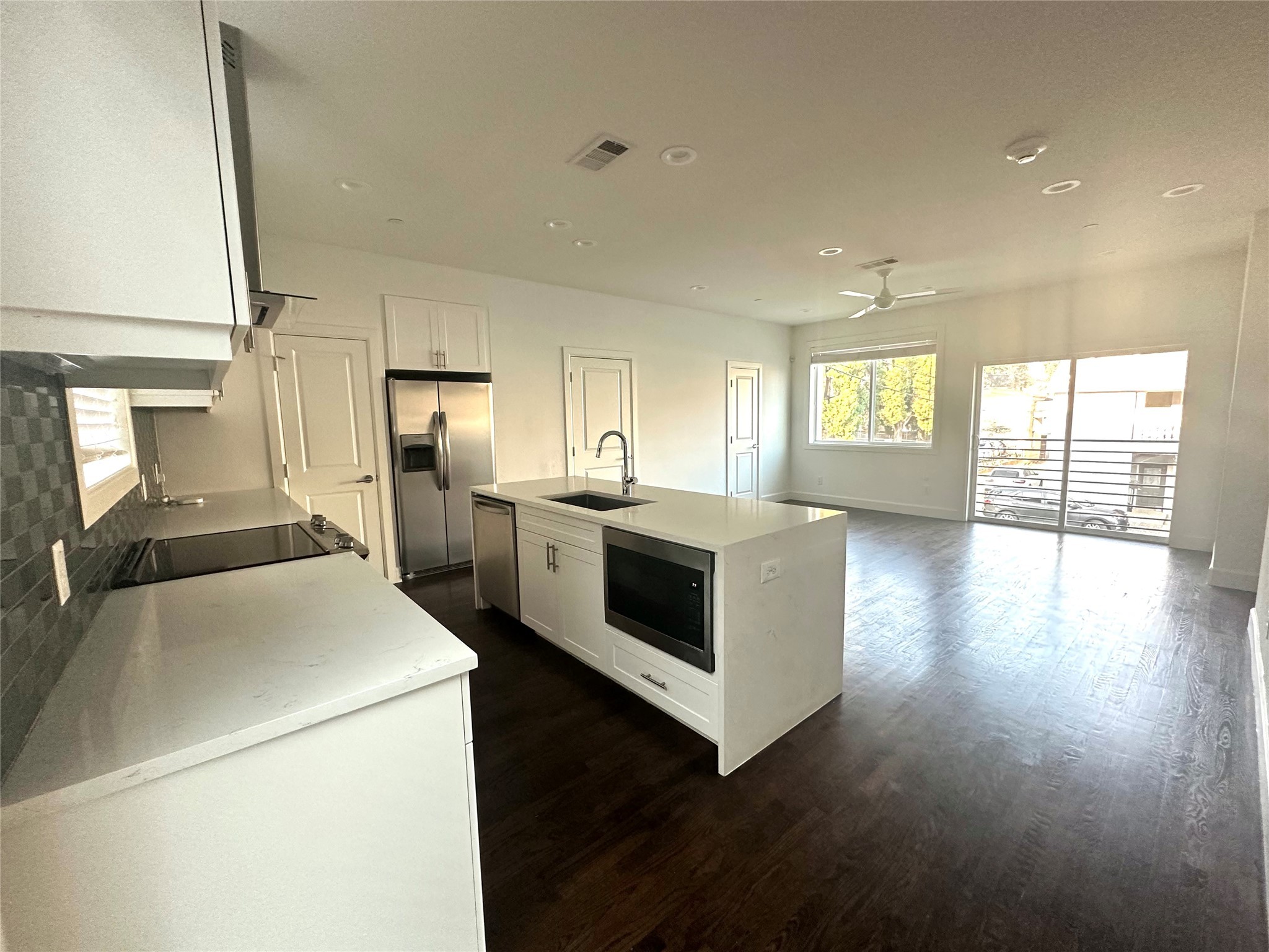 3241 Rosedale Avenue 8