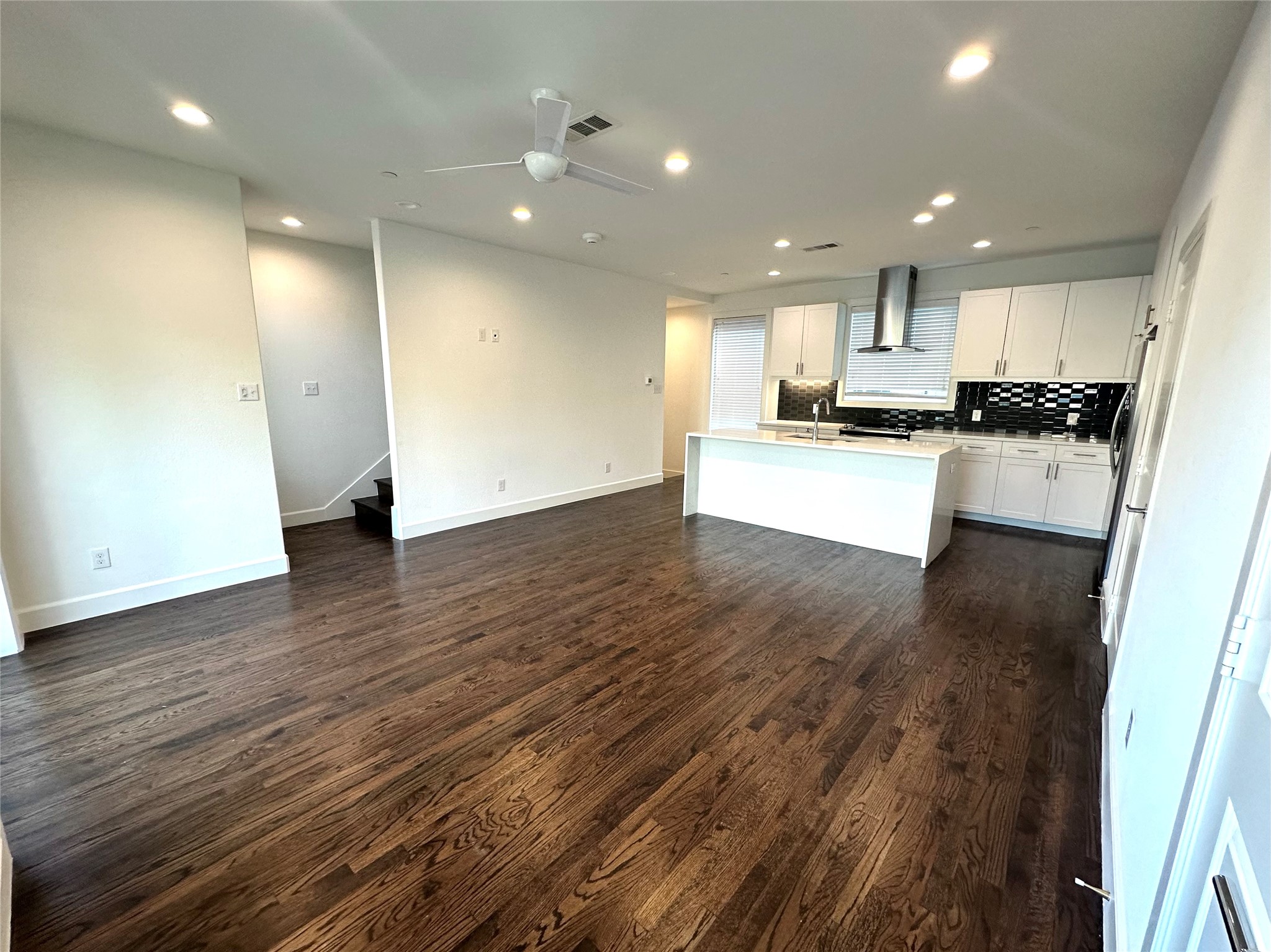 3241 Rosedale Avenue 8