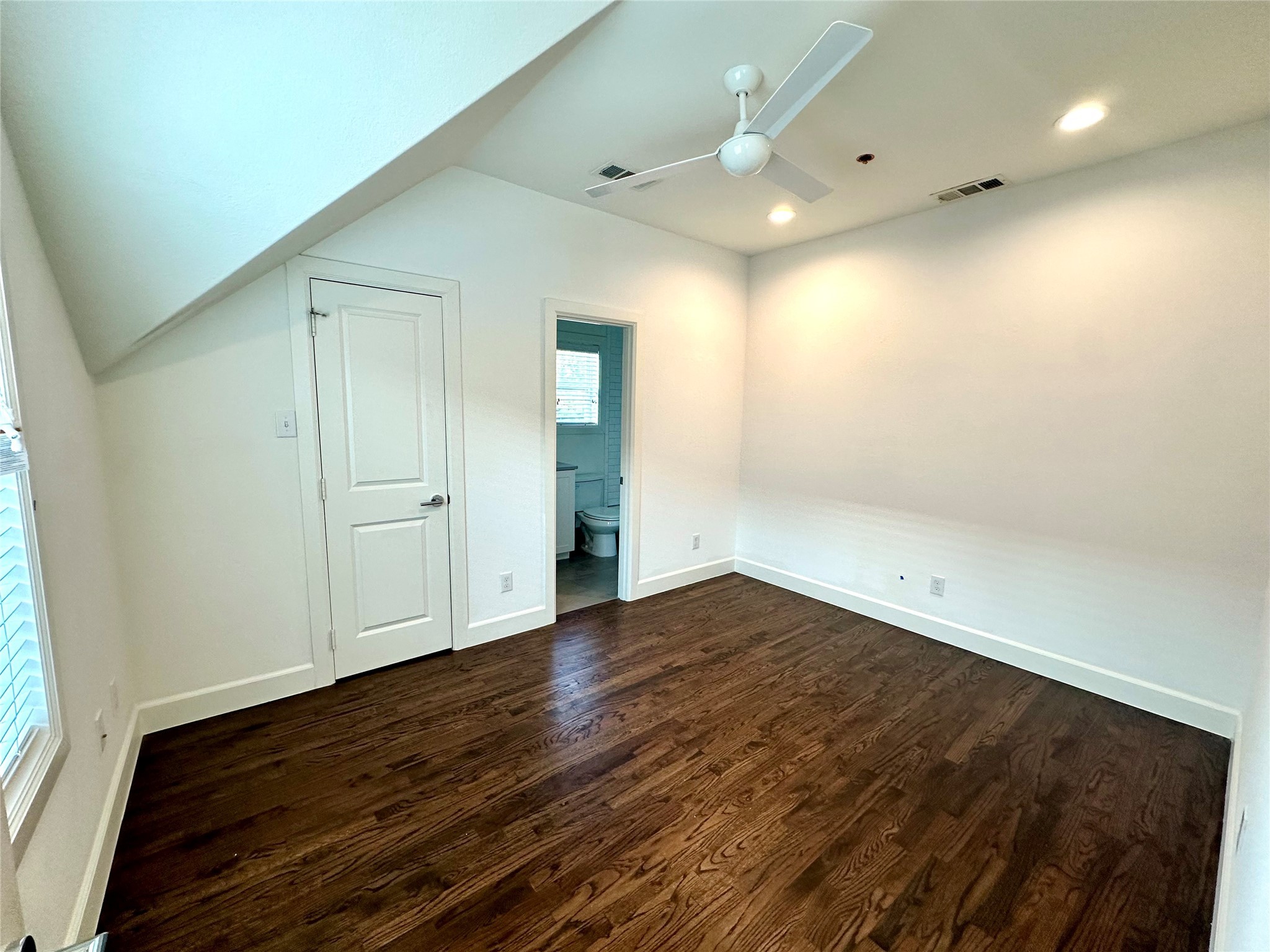 3241 Rosedale Avenue 8
