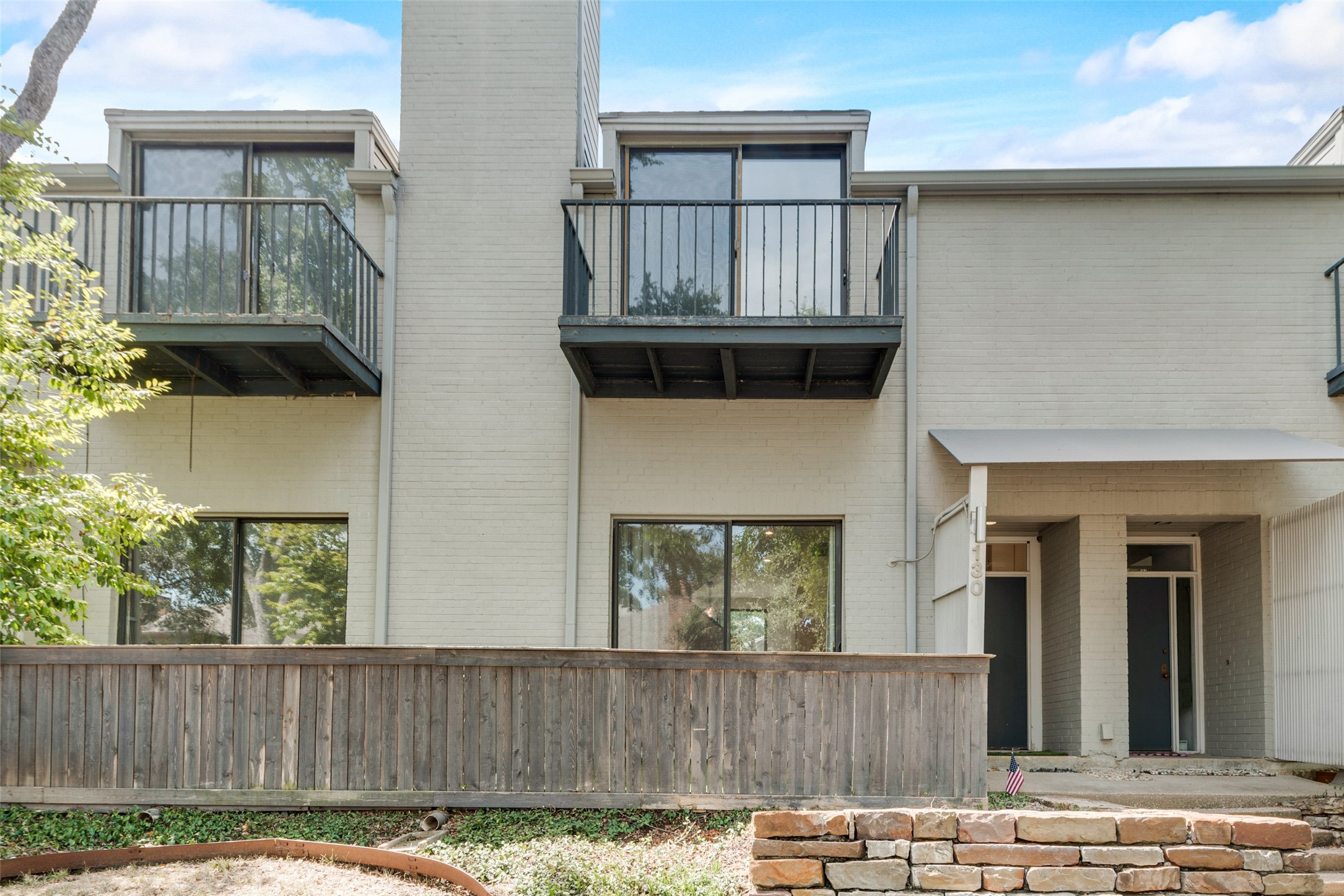 5990 Lindenshire Lane 130
