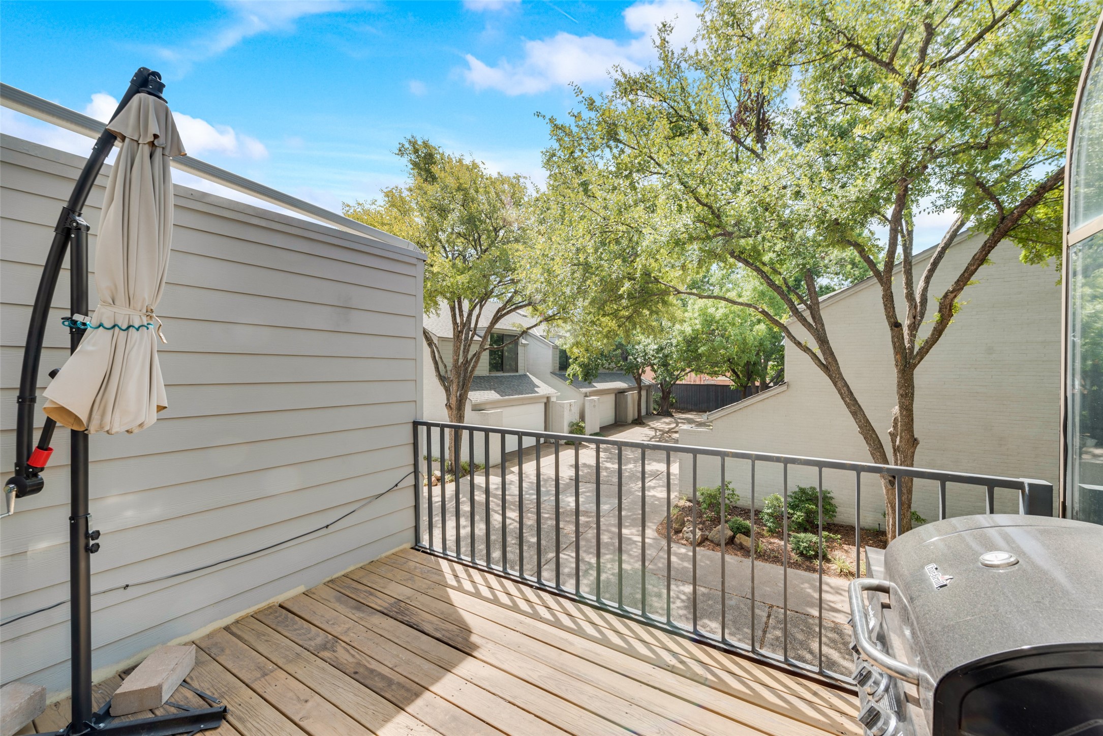 5990 Lindenshire Lane 130