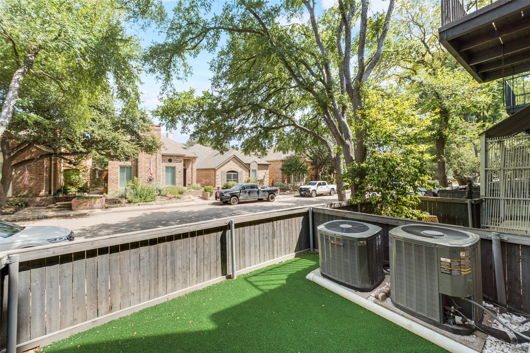 5990 Lindenshire Lane 130