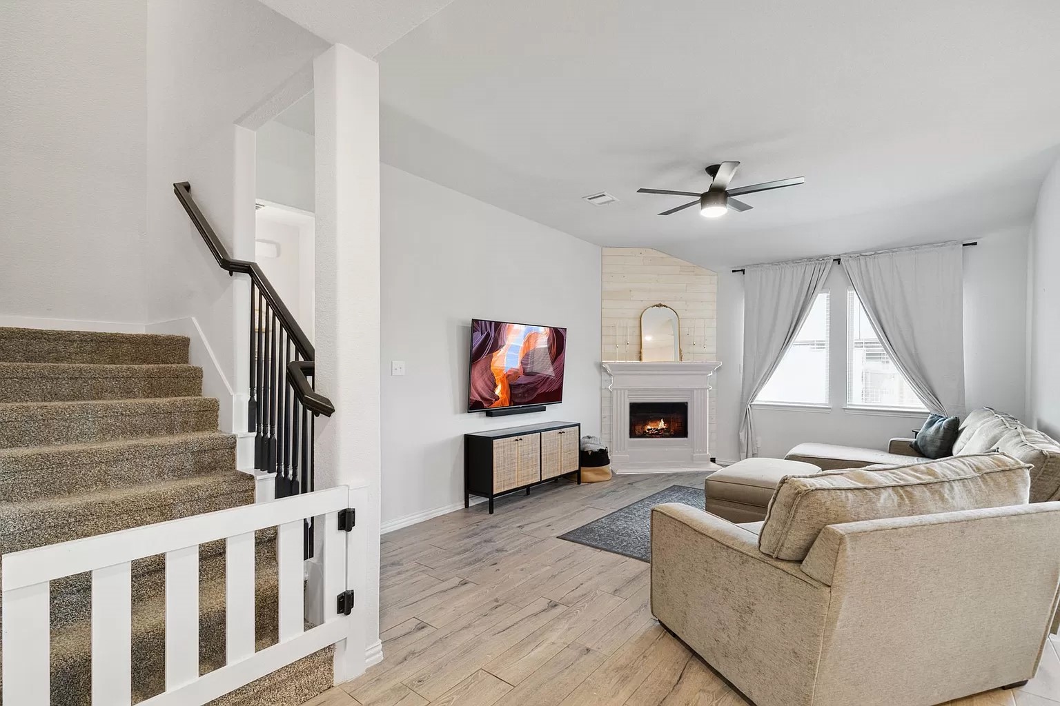 5113 Woodglen Drive