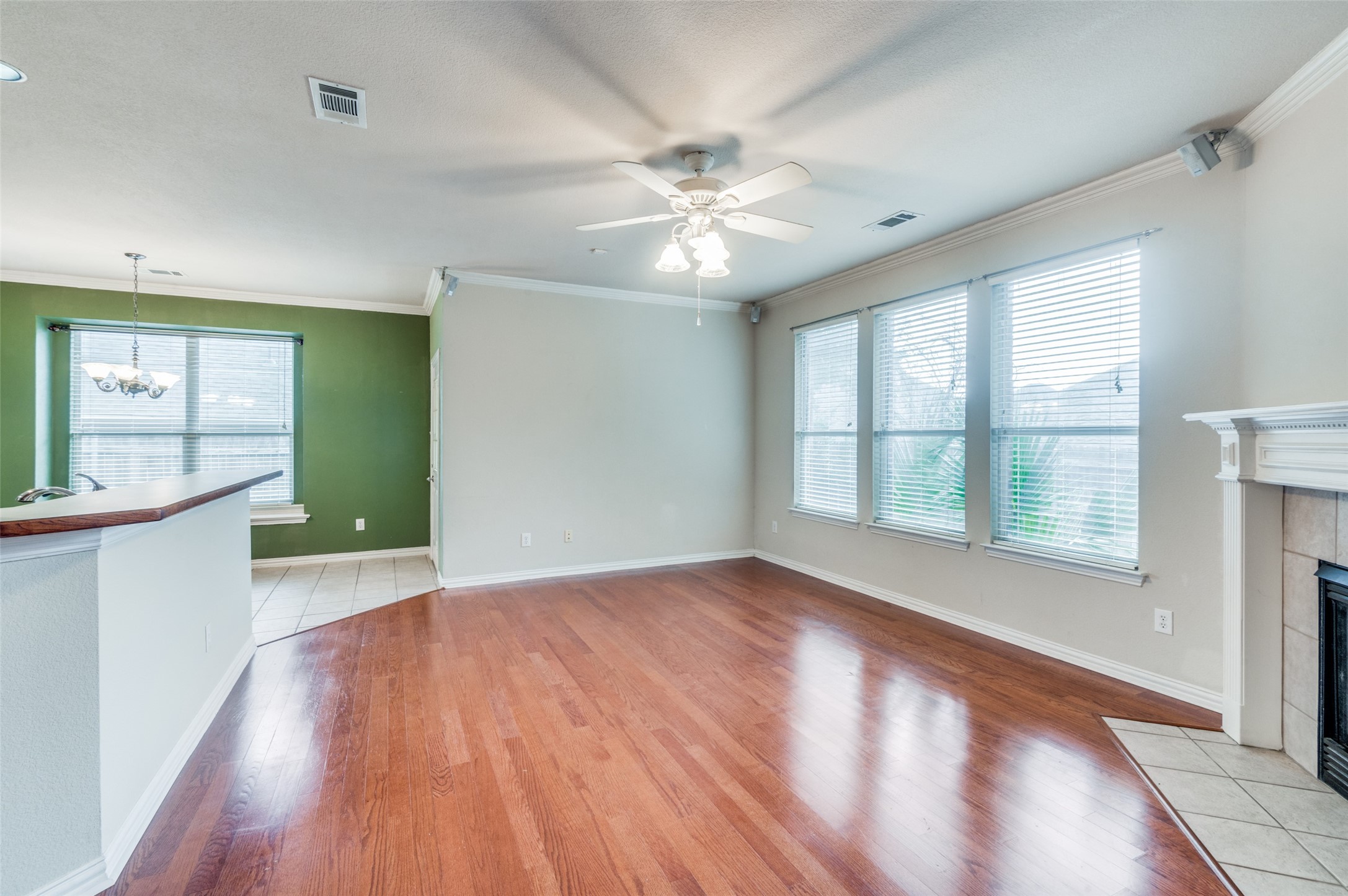 1228 Orchard Breeze