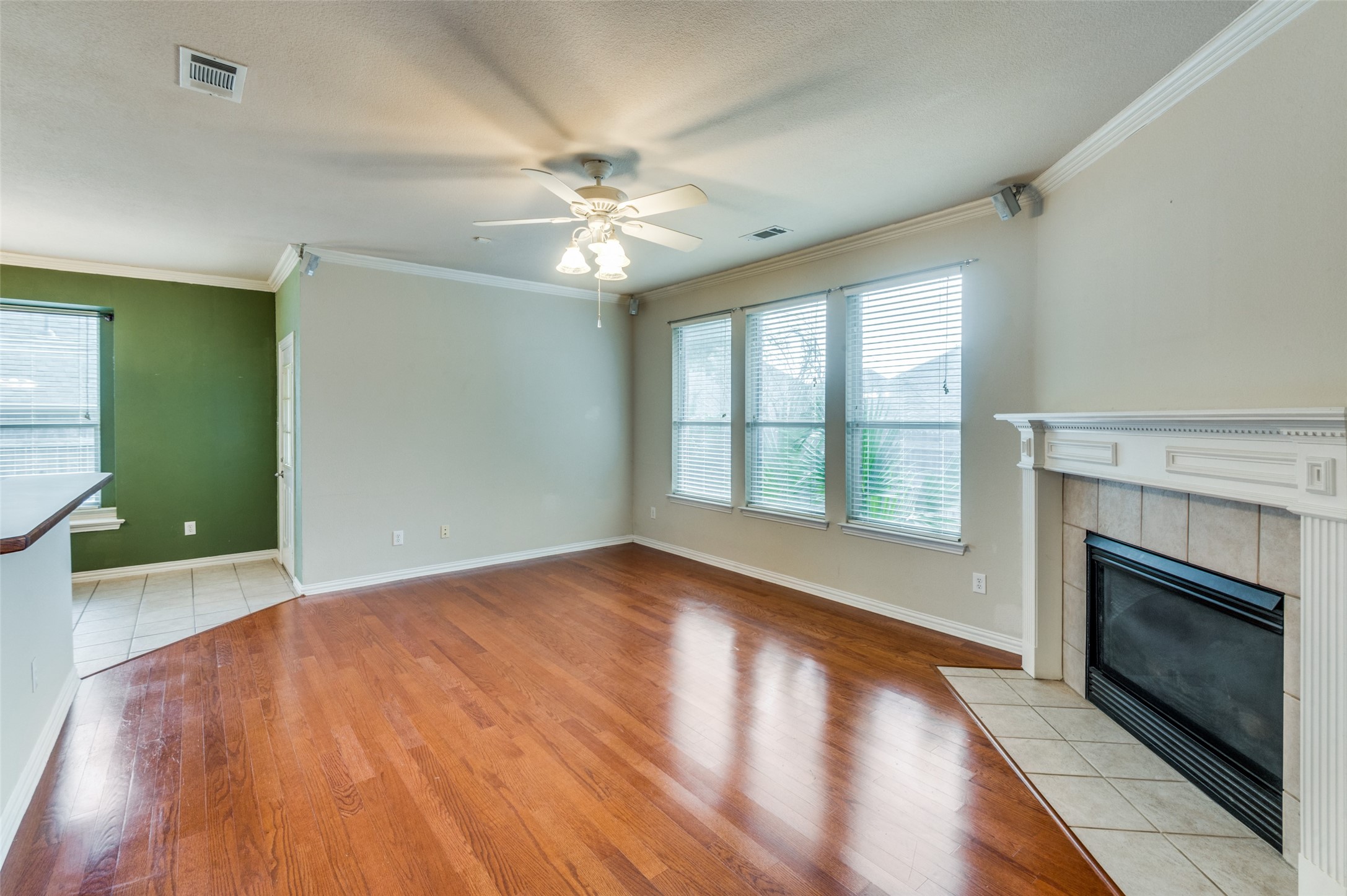 1228 Orchard Breeze