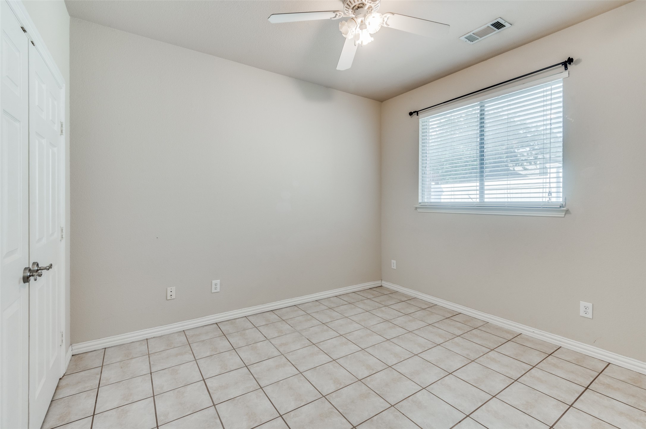1228 Orchard Breeze