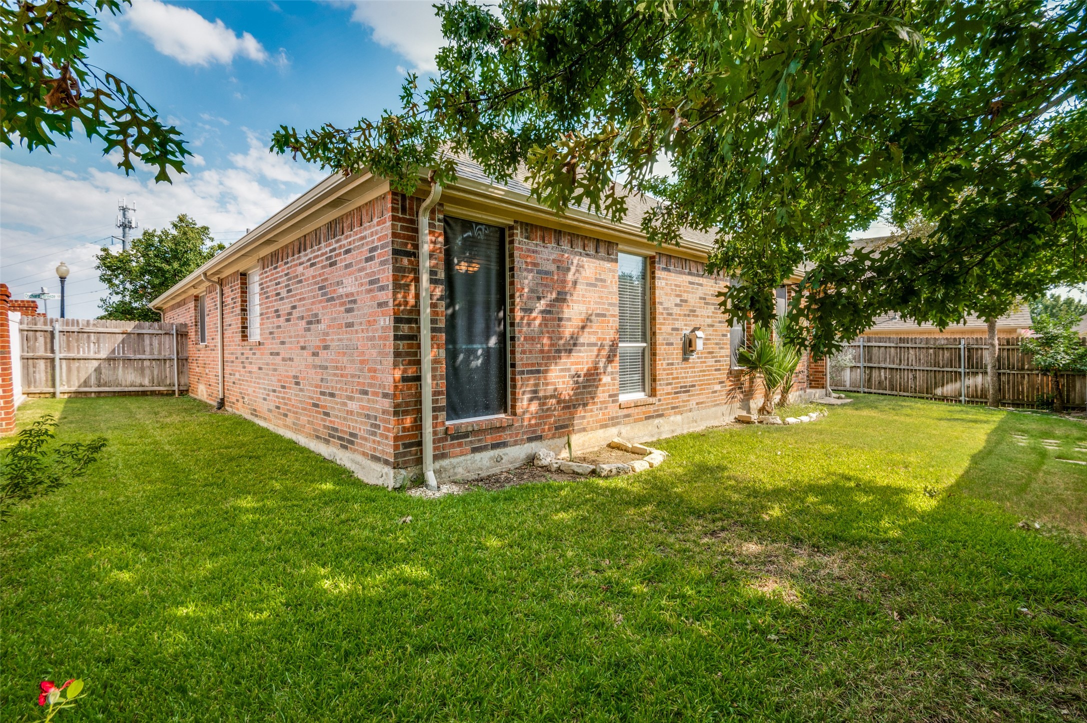 1228 Orchard Breeze