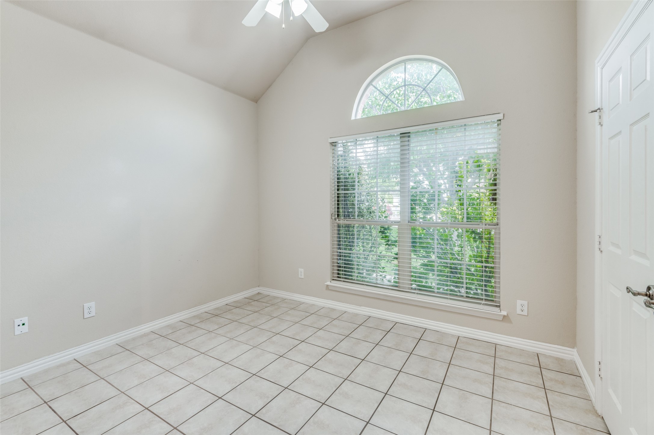 1228 Orchard Breeze